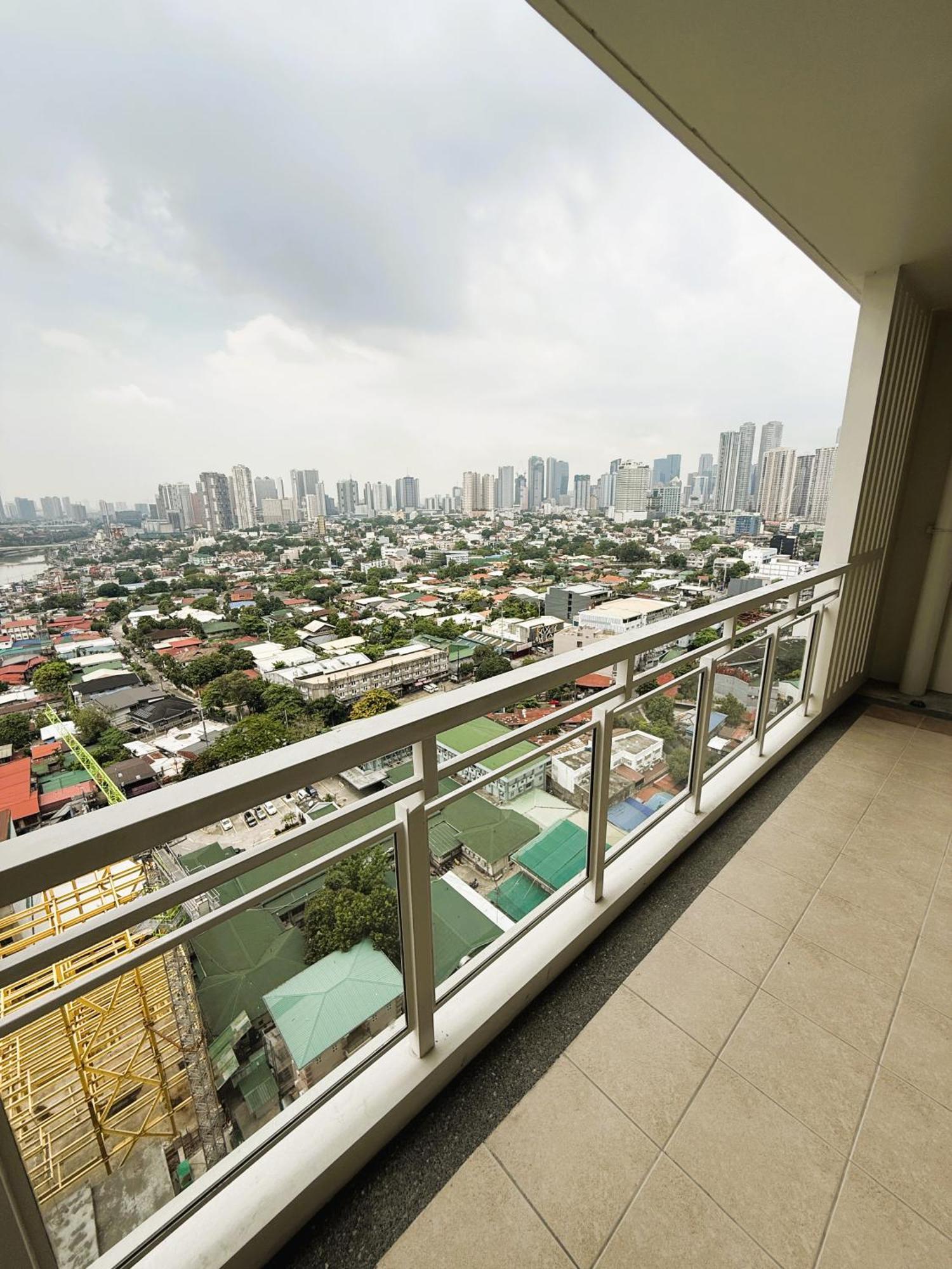 Jfam - Allegra Pasig Condo, With Parking Manila