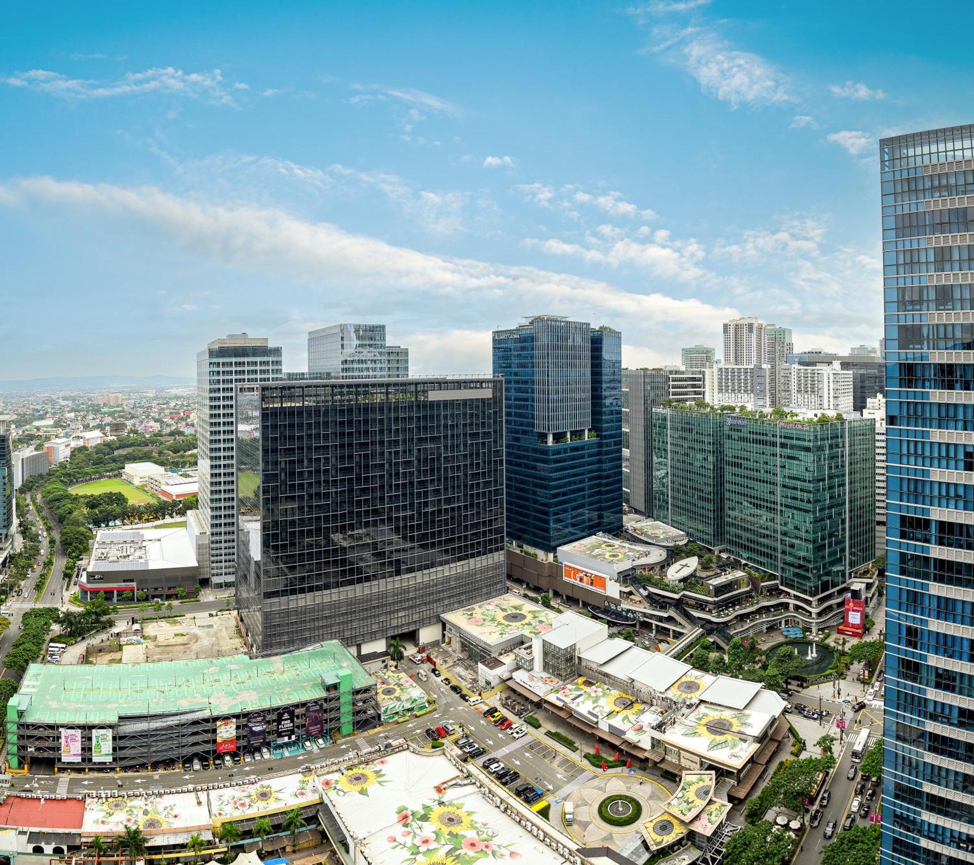 Skyline Serenity 2br W Balcony Uptown Bgc Apartment Manila