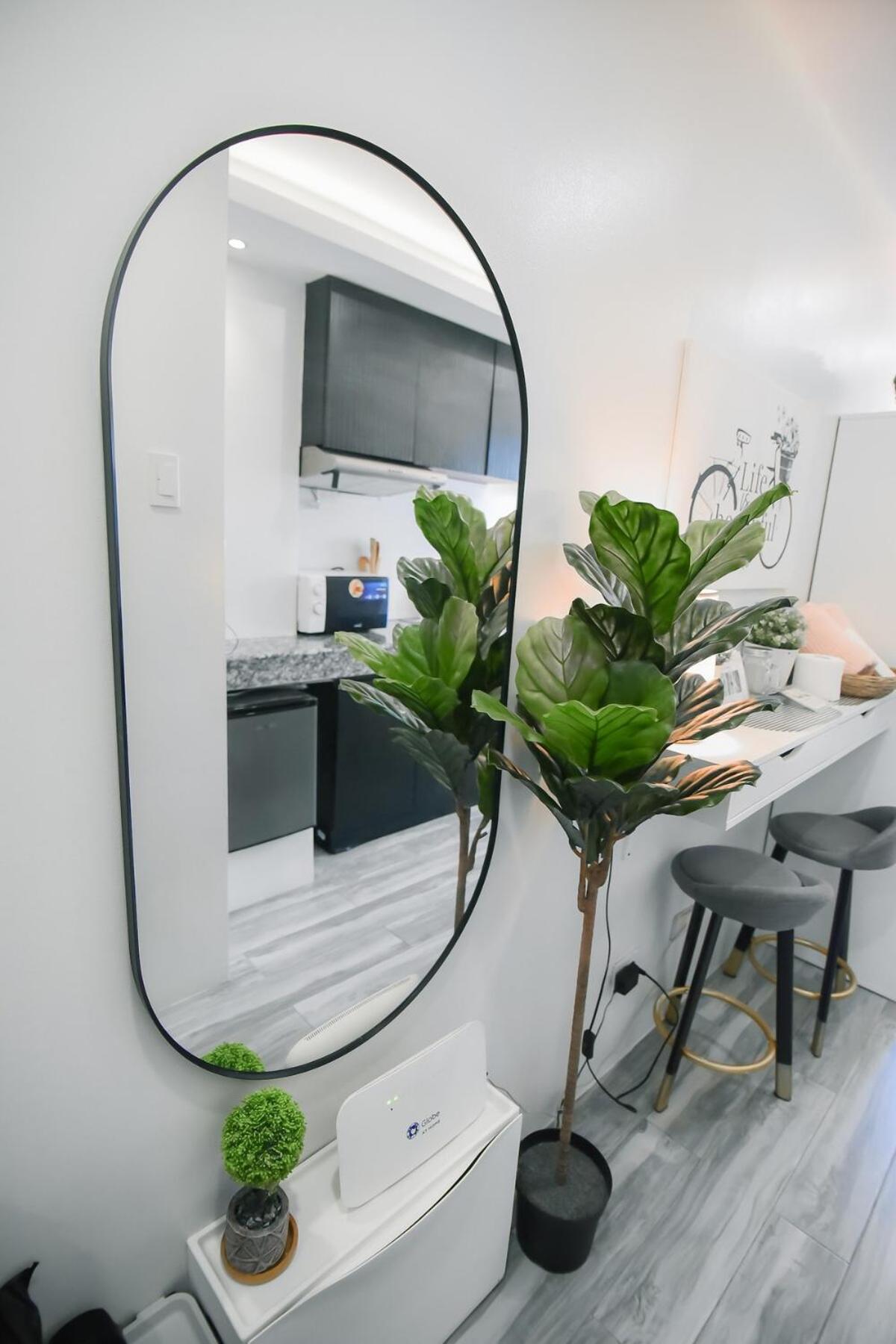 Brand New Unit For 3 Pax At Mplace Residences Apartment