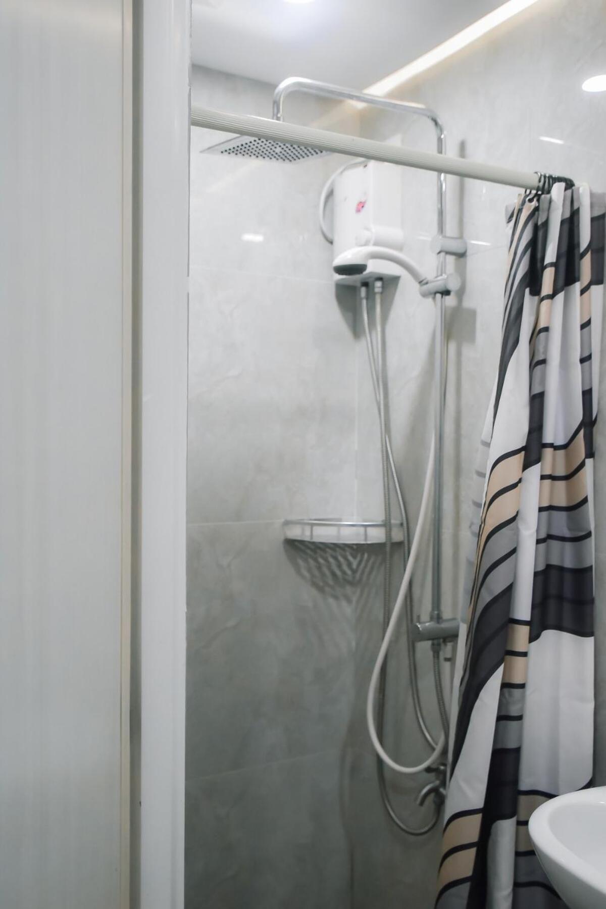 Brand New Unit For 3 Pax At Mplace Residences