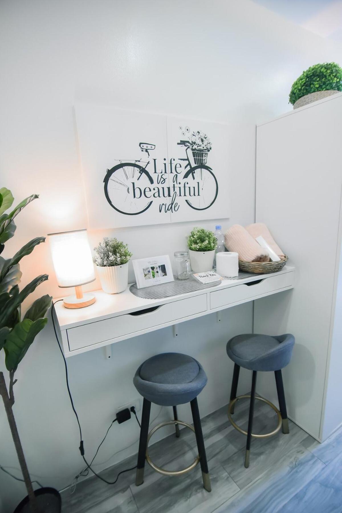 Brand New Unit For 3 Pax At Mplace Residences Apartment