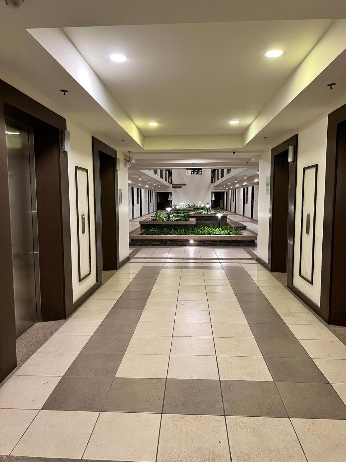 Unit In Sucat, Paranaque Calathea Place