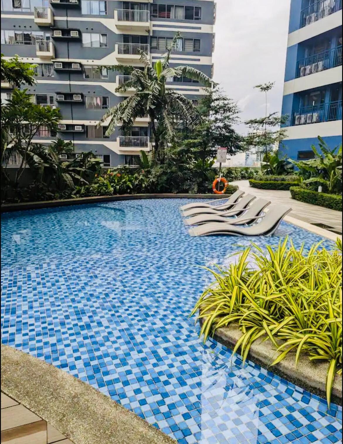 D'den At Smdc Air Makati 1br Bay View * Manila
