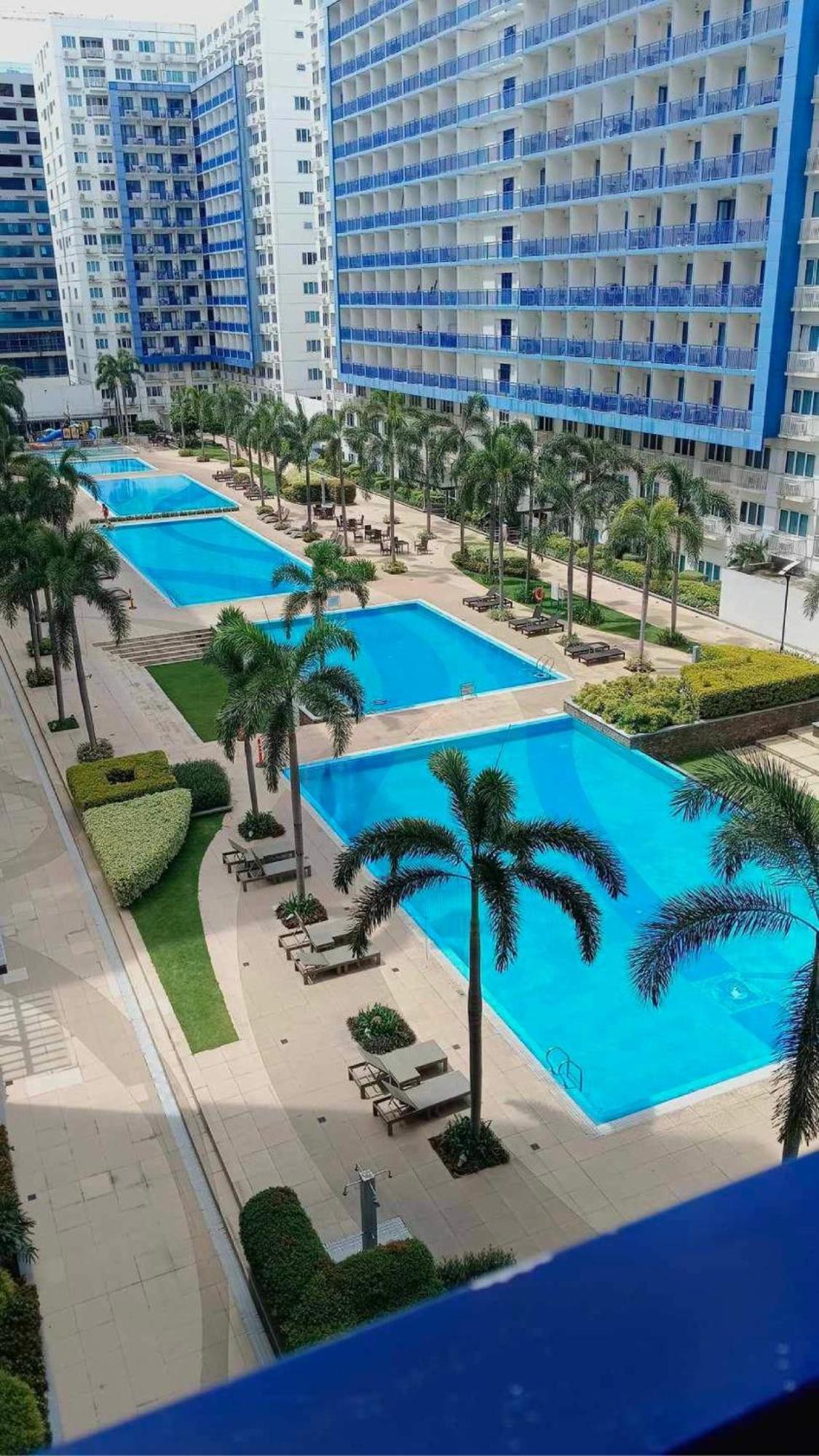 Sea Residences Mall Of Asia- Jerson