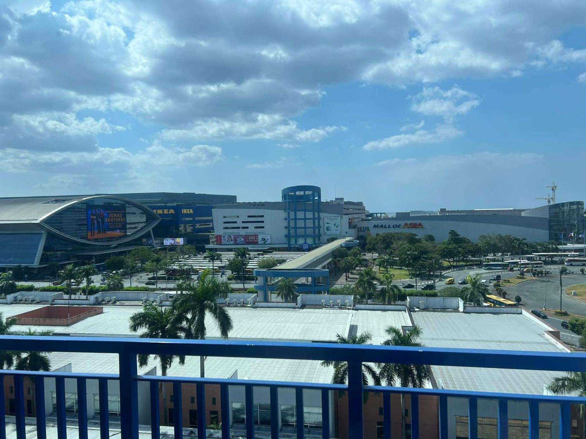 Sea Residences Mall Of Asia- Jerson * Manila