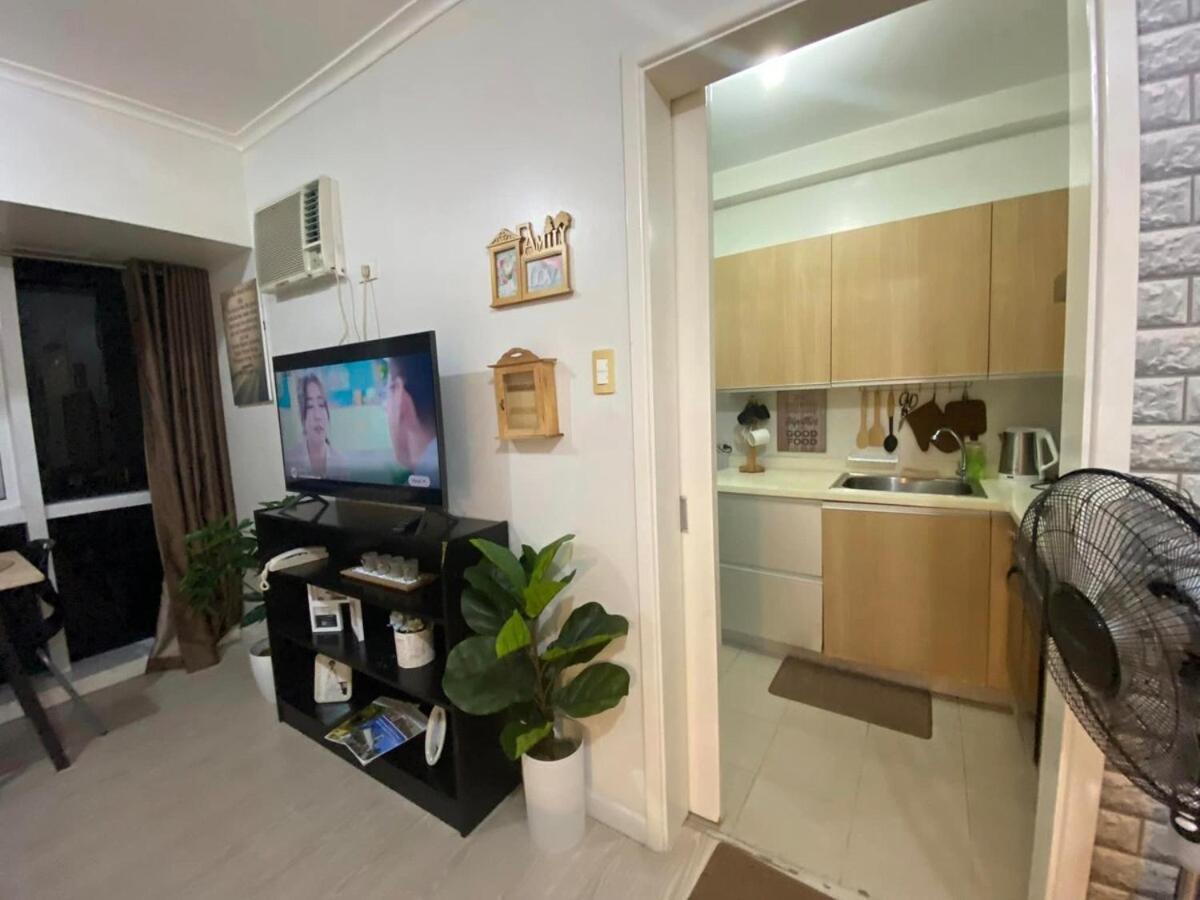 Apartment South Of Market Private Residences Nr Sm Aura Bgc
