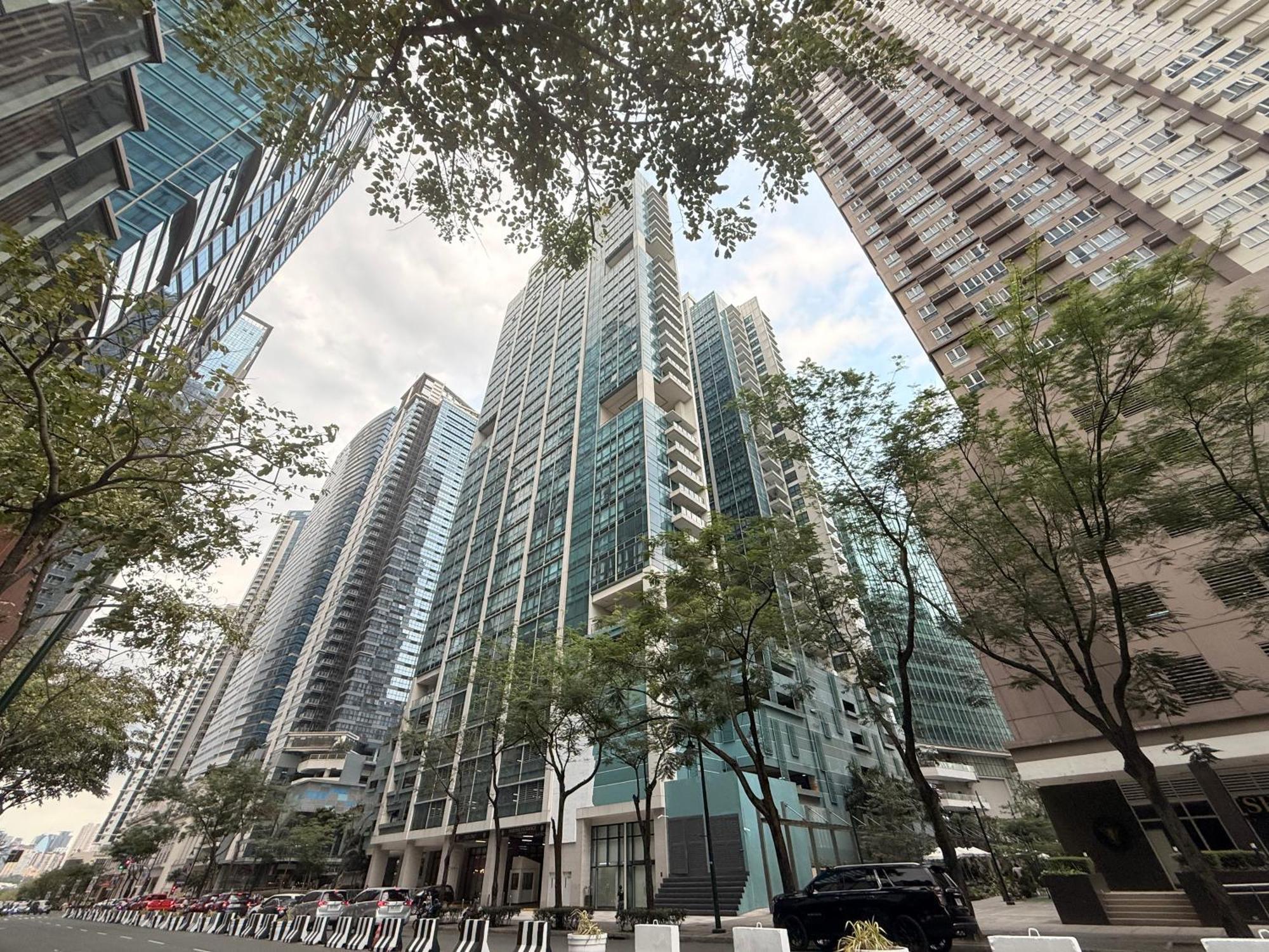 Aparthotel Bgc Uptown Taguig