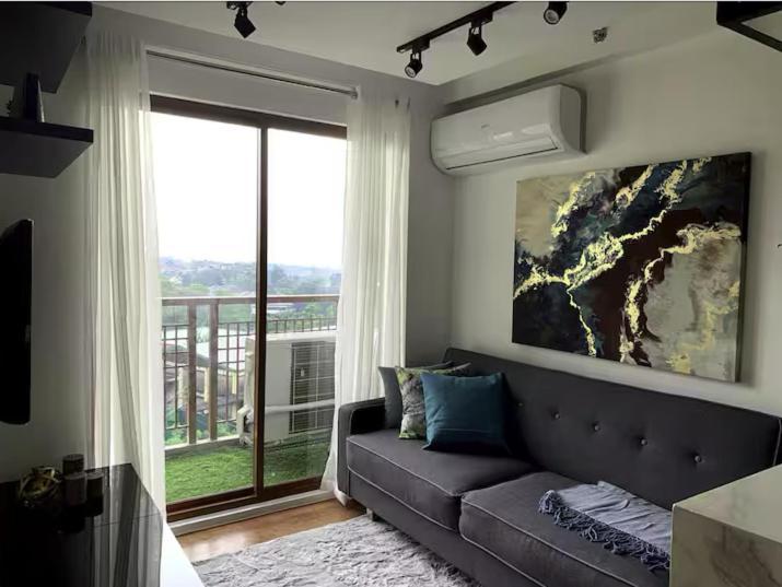 1br Qc Furnished Free Pool Access, Fast Wifi Aparthotel Manila