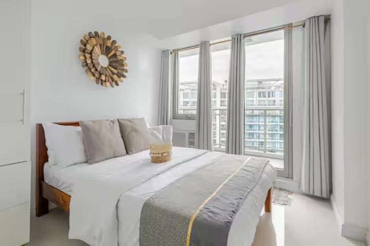 Sabrina's Crib 2br By Azure Residences Near Airport Manila