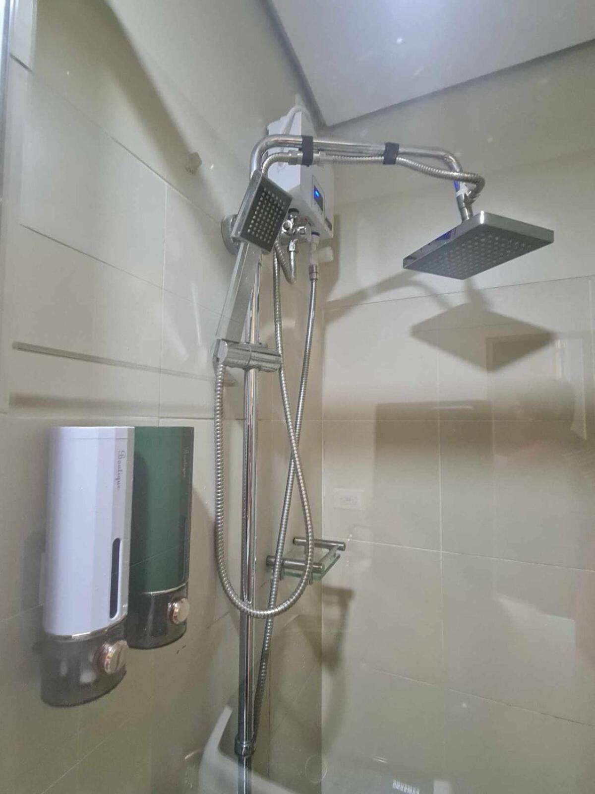 Sleek 1 Bedroom At Fame Residences With Balcony