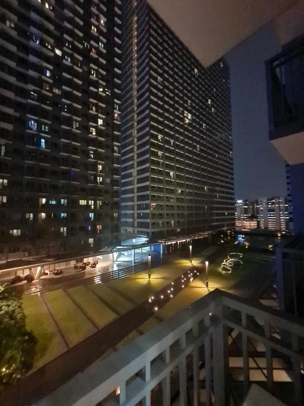 Sleek 1 Bedroom At Fame Residences With Balcony *