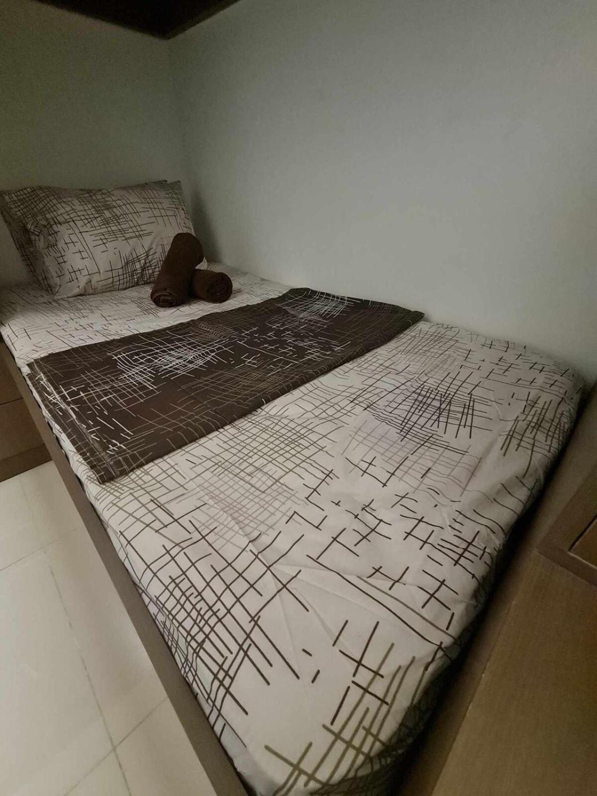 Sleek 1 Bedroom At Fame Residences With Balcony Manila