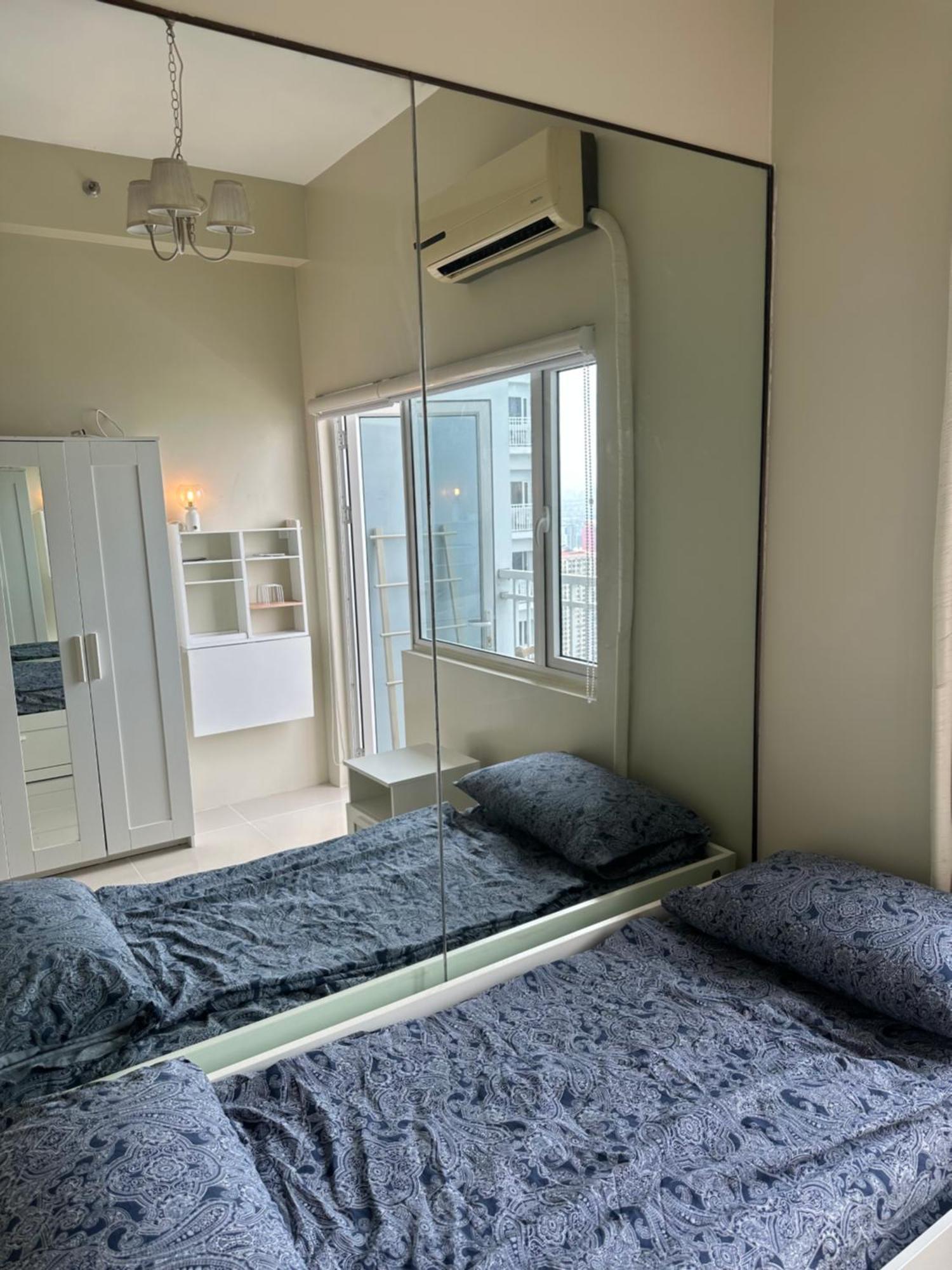 Bay Penthouse Apartment *