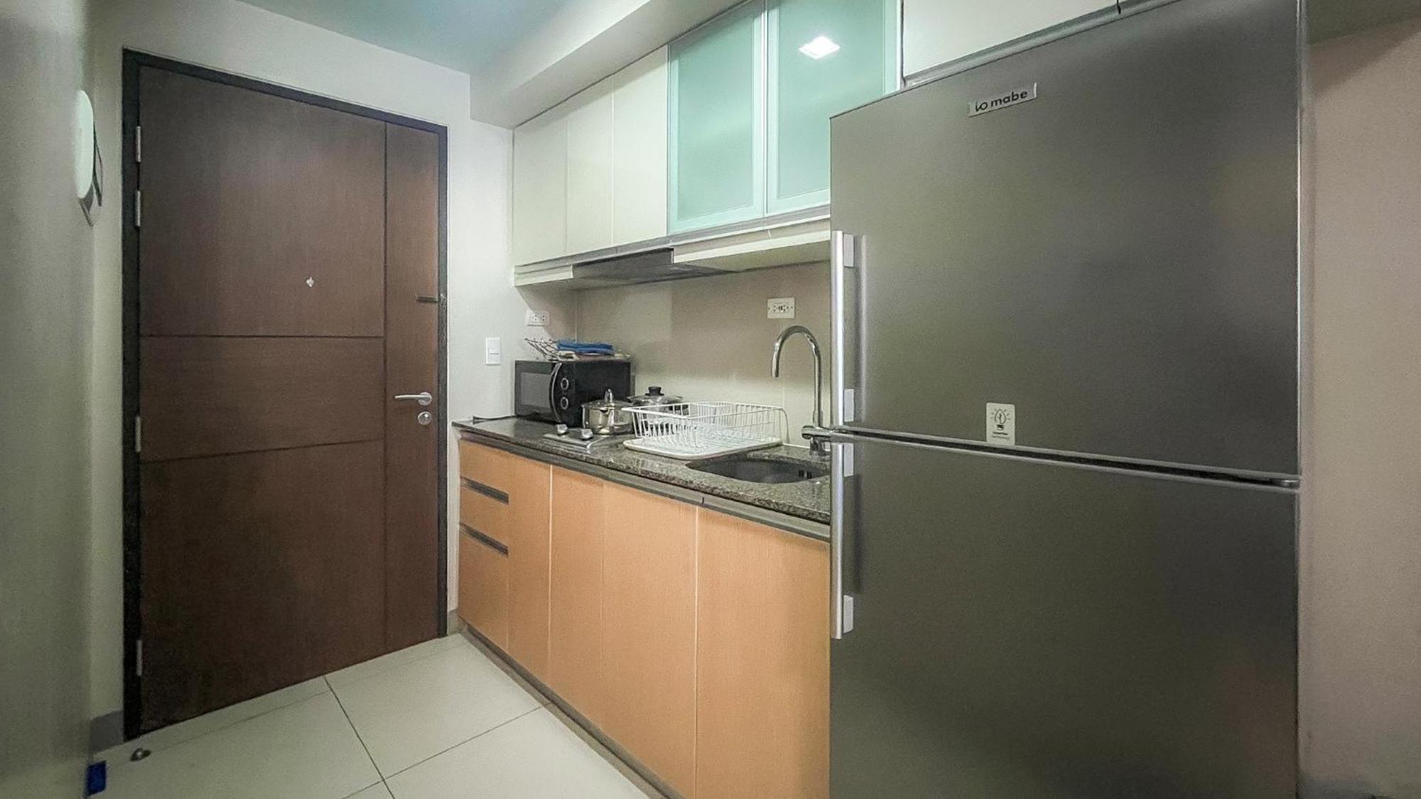 Aparthotel Full-serviced Residential In One Uptown Residences, Bgc