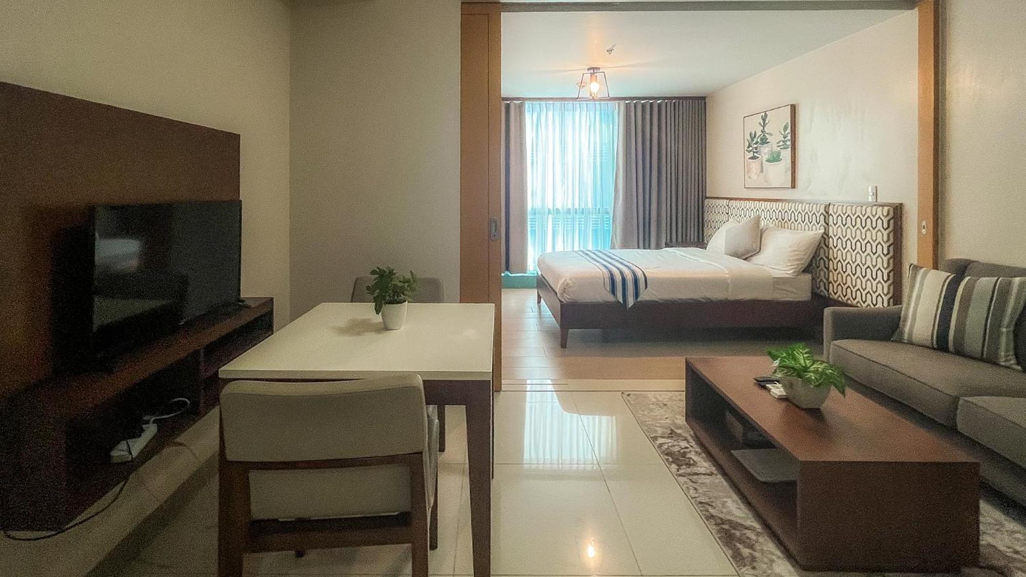 Full-serviced Residential In One Uptown Residences, Bgc