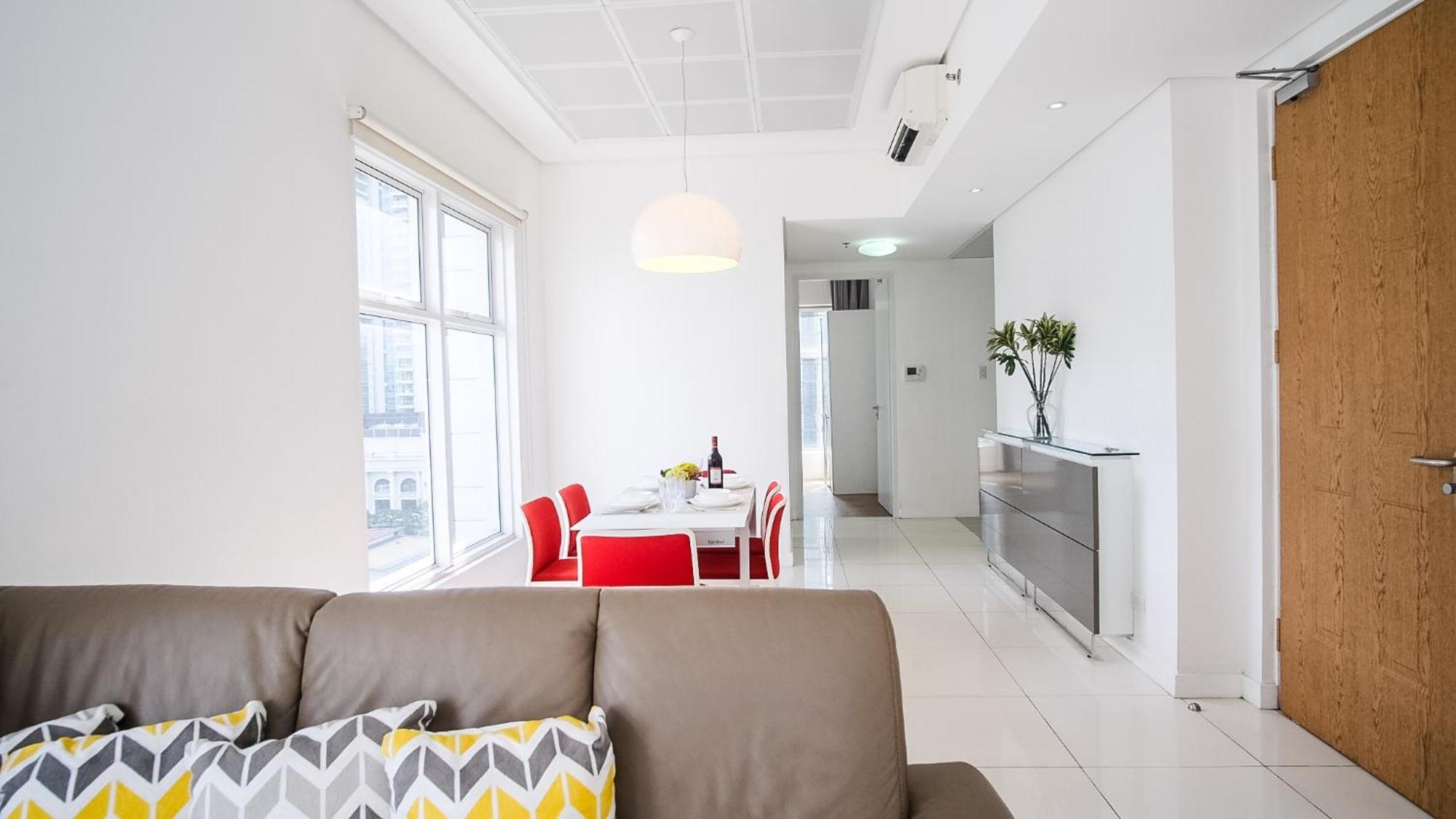 Full-serviced Residential In Uptown, Bgc Aparthotel Manila