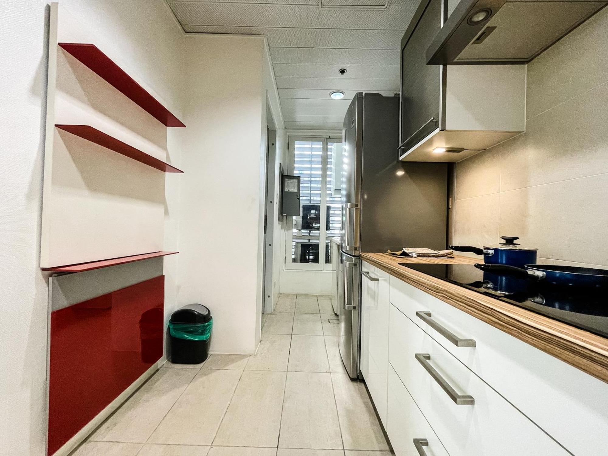 Full-serviced Residential In Uptown, Bgc Aparthotel *