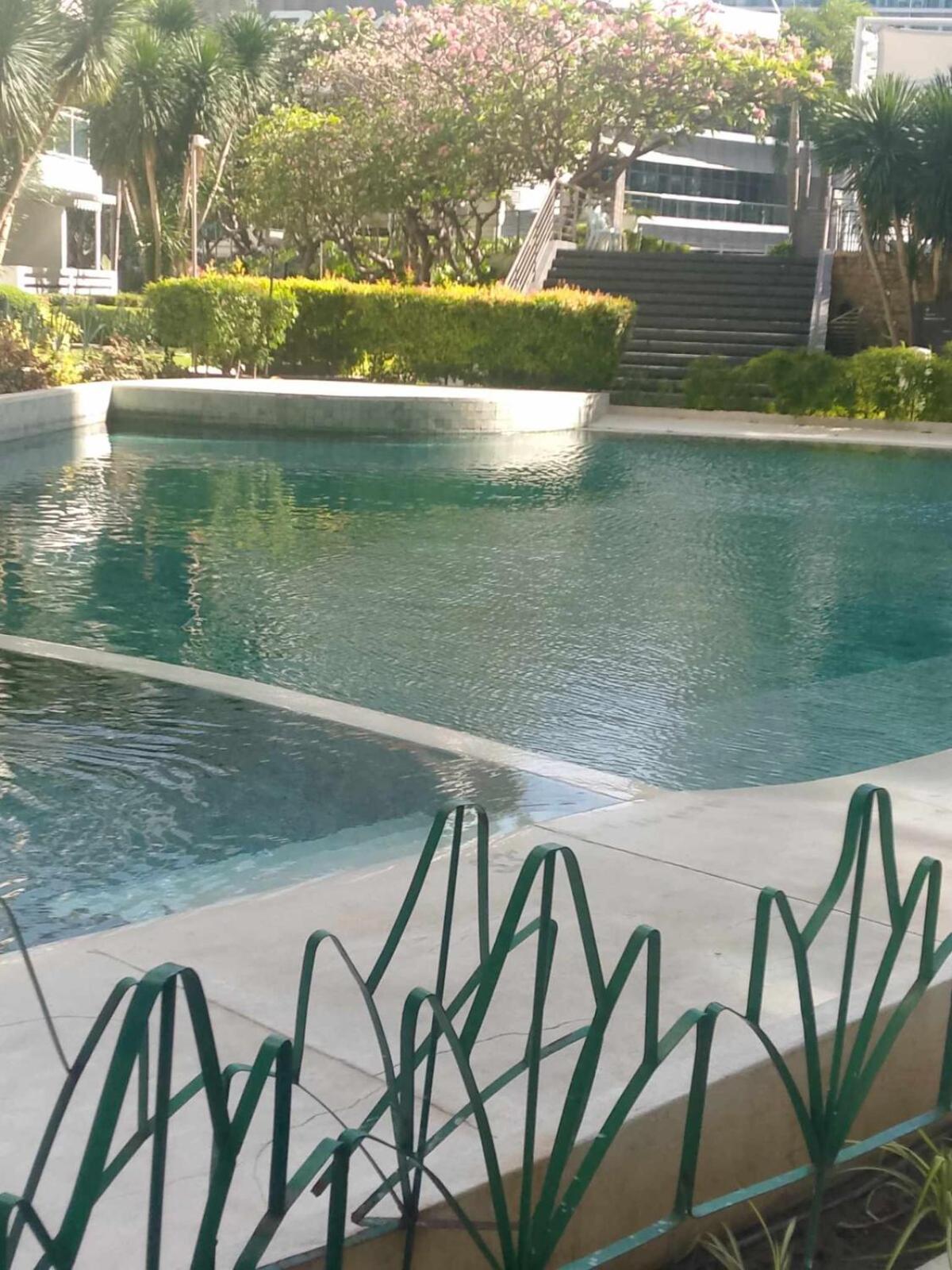 Azure Urban With Wave Pool Access * Manila