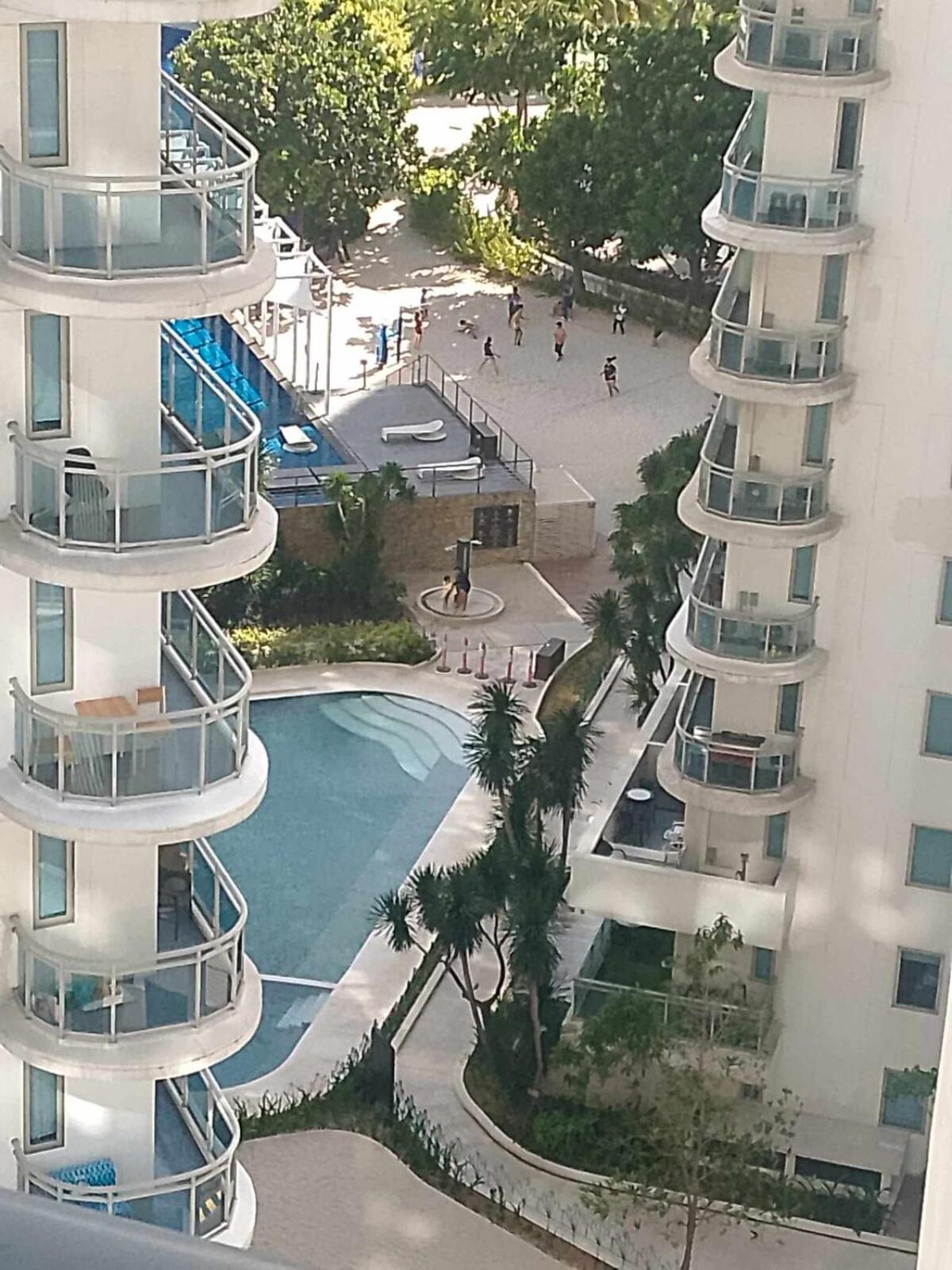 Apartment Azure Urban With Wave Pool Access Manila