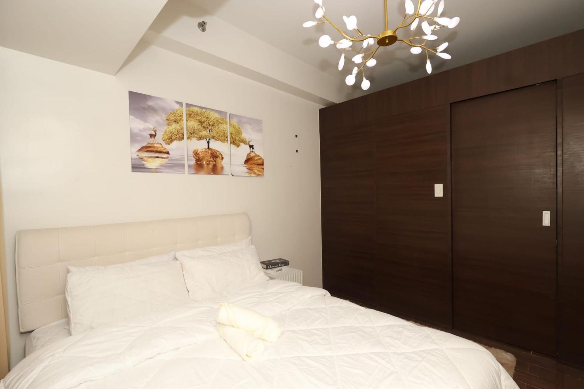 Apartment In Makati Staycation