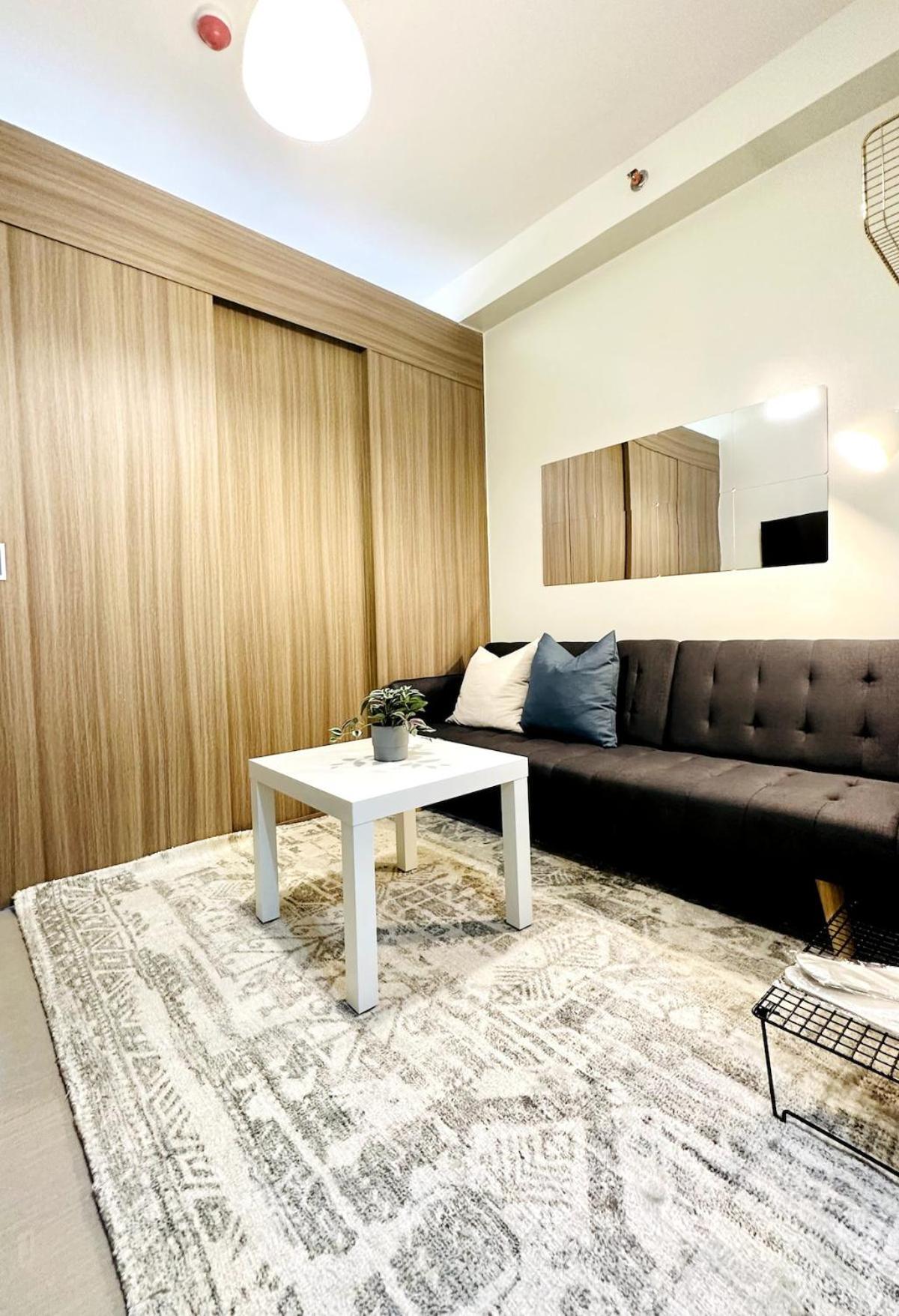 Oreo1232 House * Manila