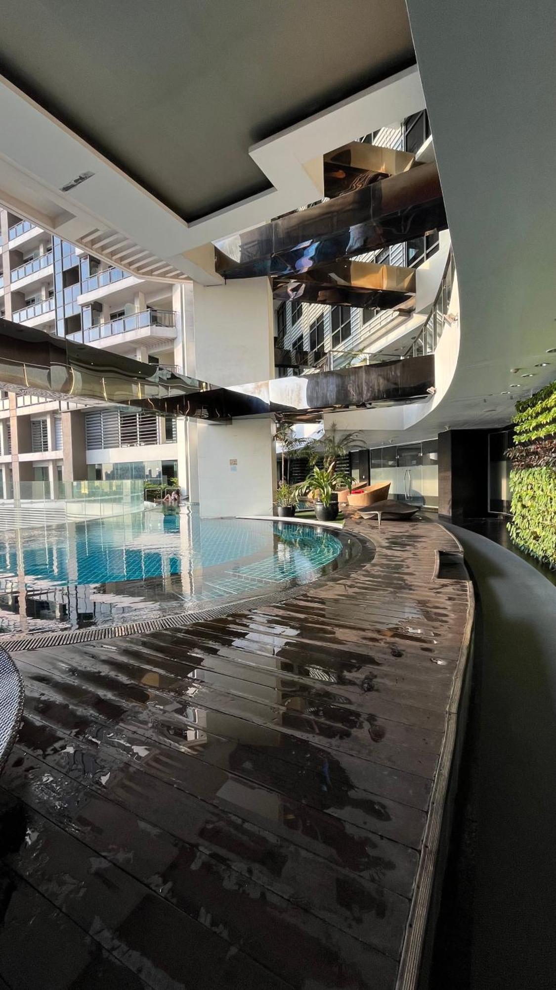 Apartment Gramercy Luxe W Balcony And View - Pet Friendly, Unli Pool & Gym Manila