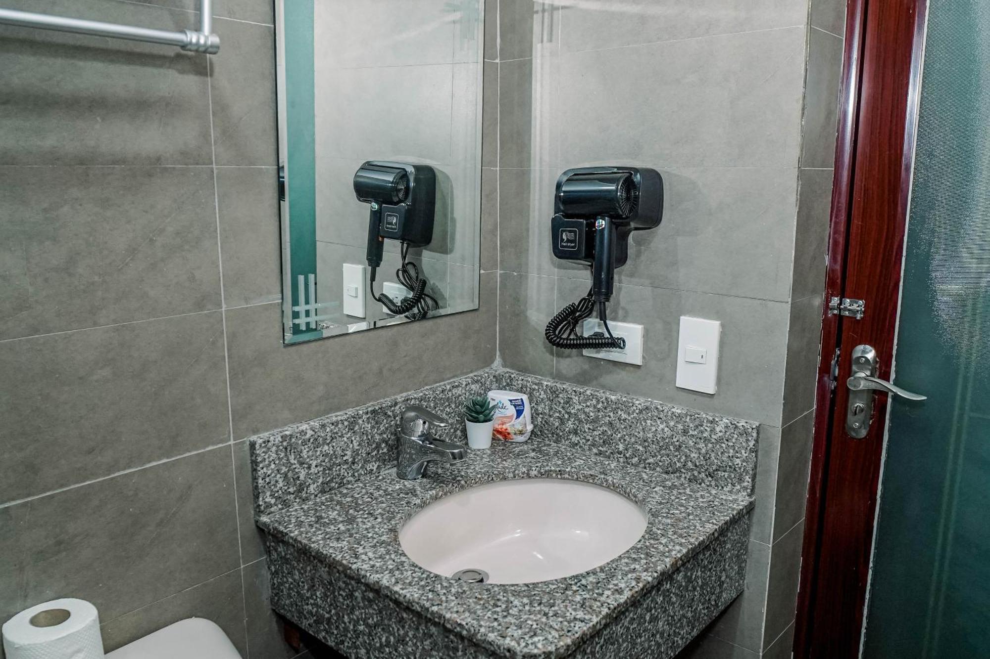 Apartment Tahananstays At Makati Cbd *