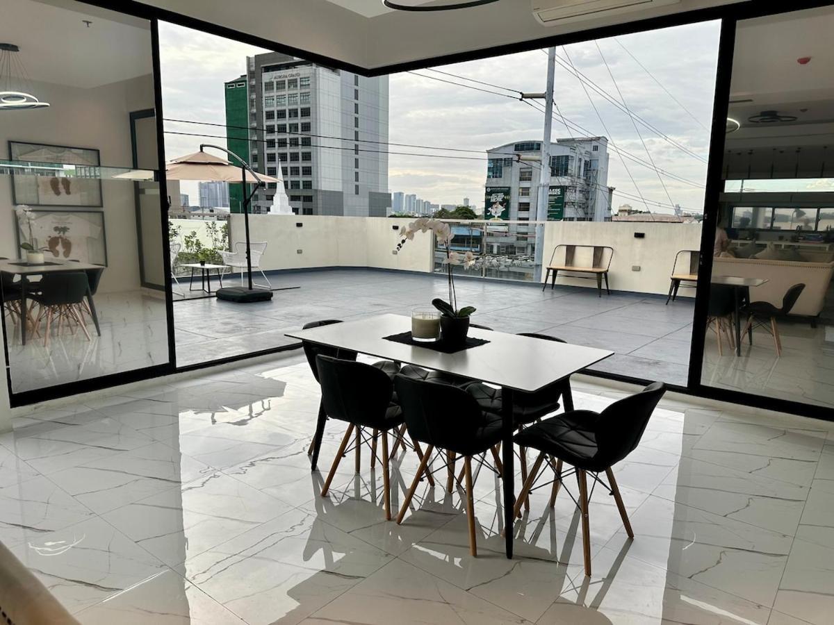 Apartment Entire Luxe Penthouse For Private Parties