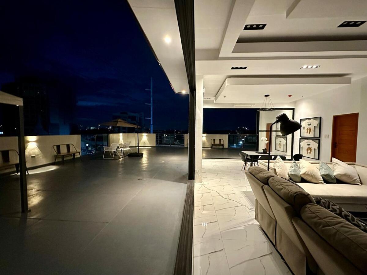 Entire Luxe Penthouse For Private Parties