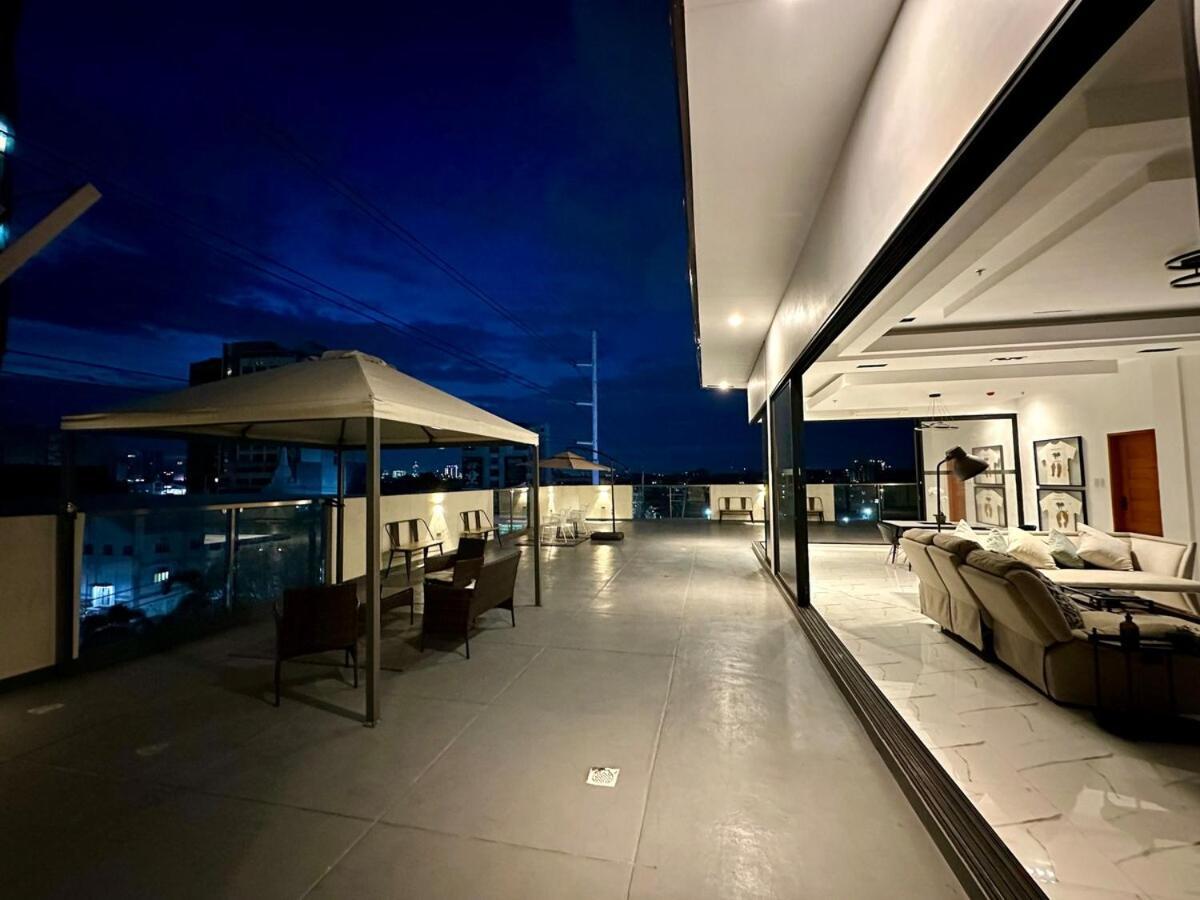 Apartment Entire Luxe Penthouse For Private Parties