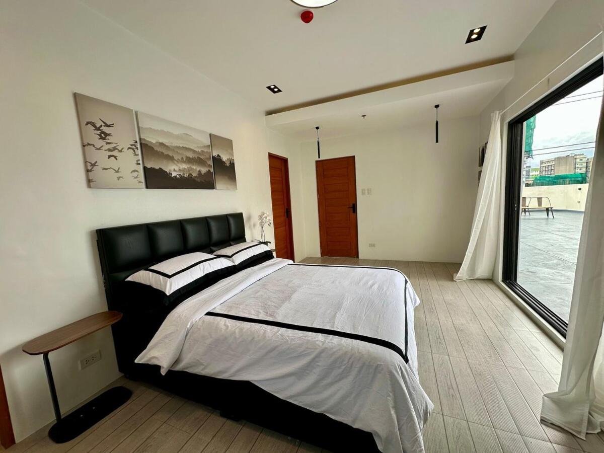 Apartment Entire Luxe Penthouse For Private Parties