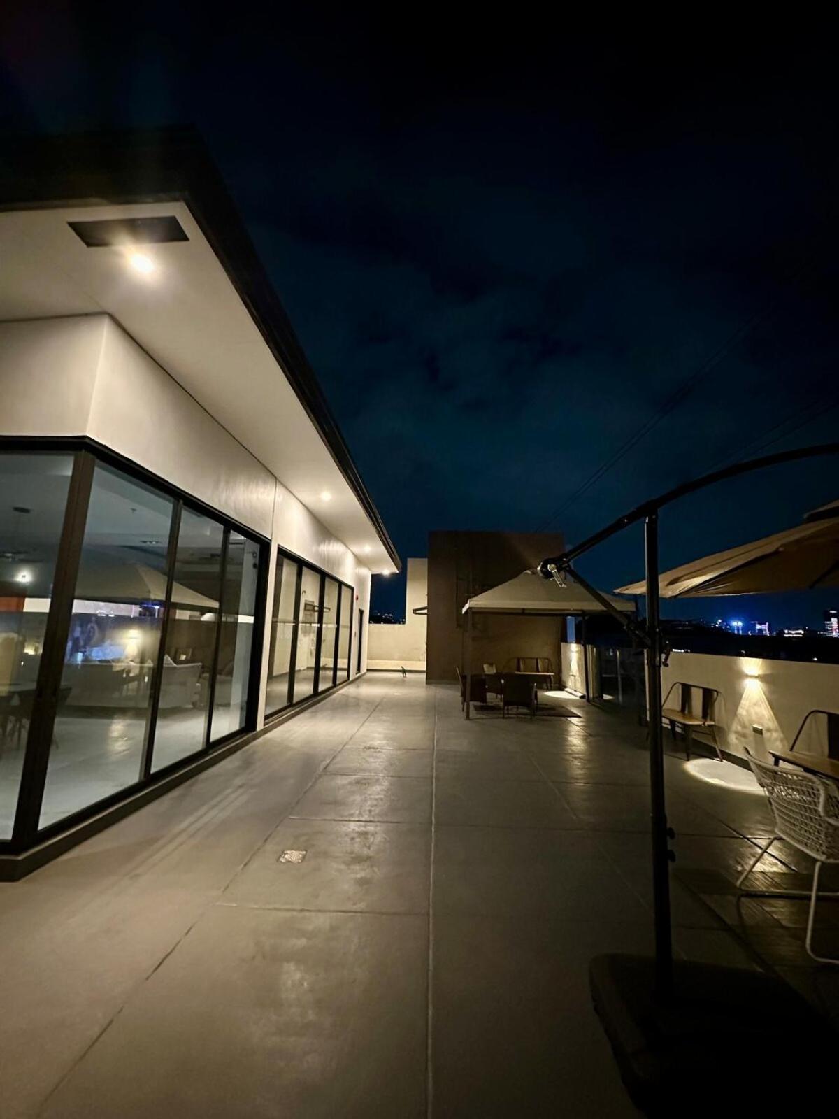 Entire Luxe Penthouse For Private Parties *
