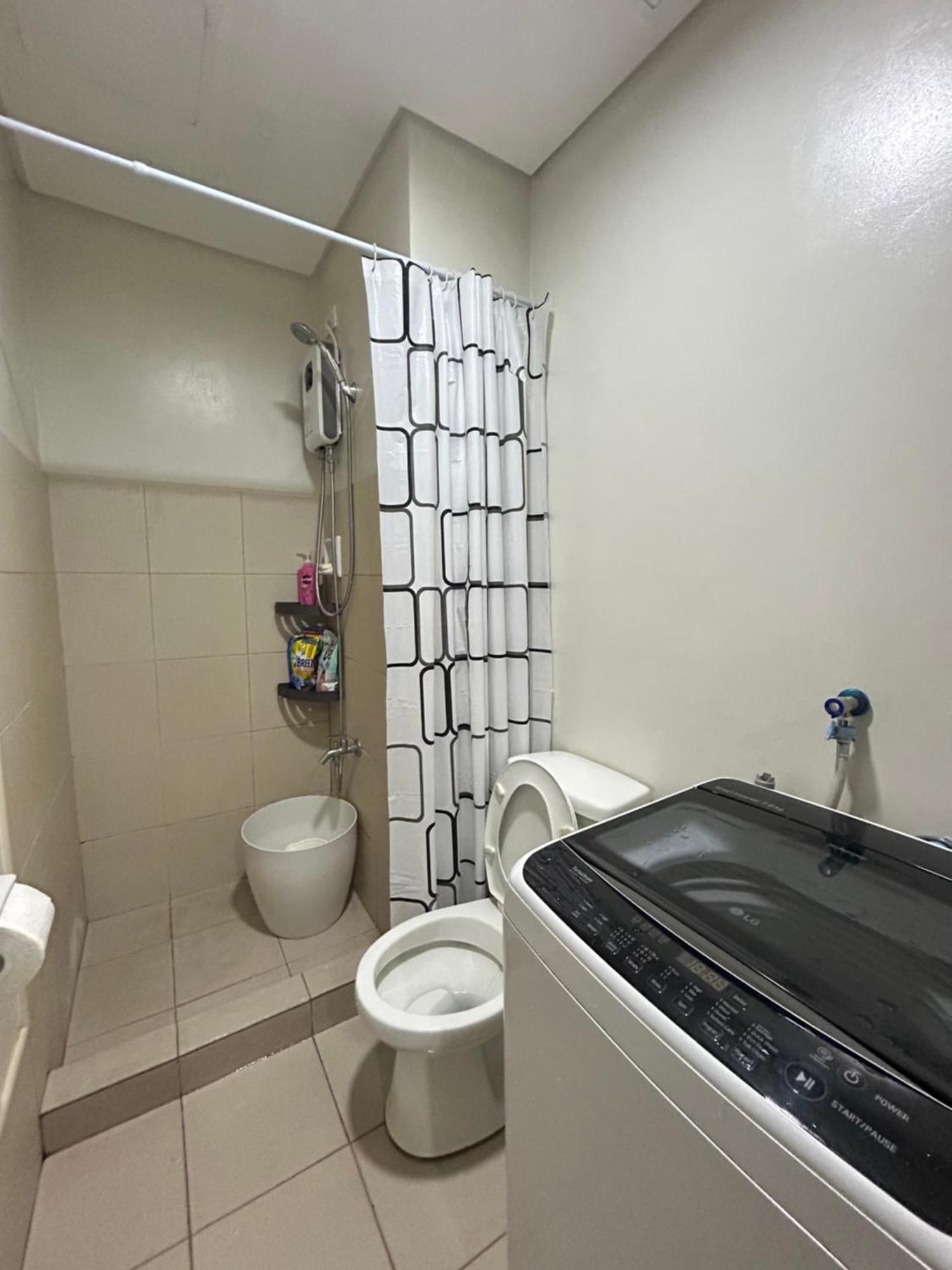 Apartment Spacious Two Bedroom In Novaliches Manila