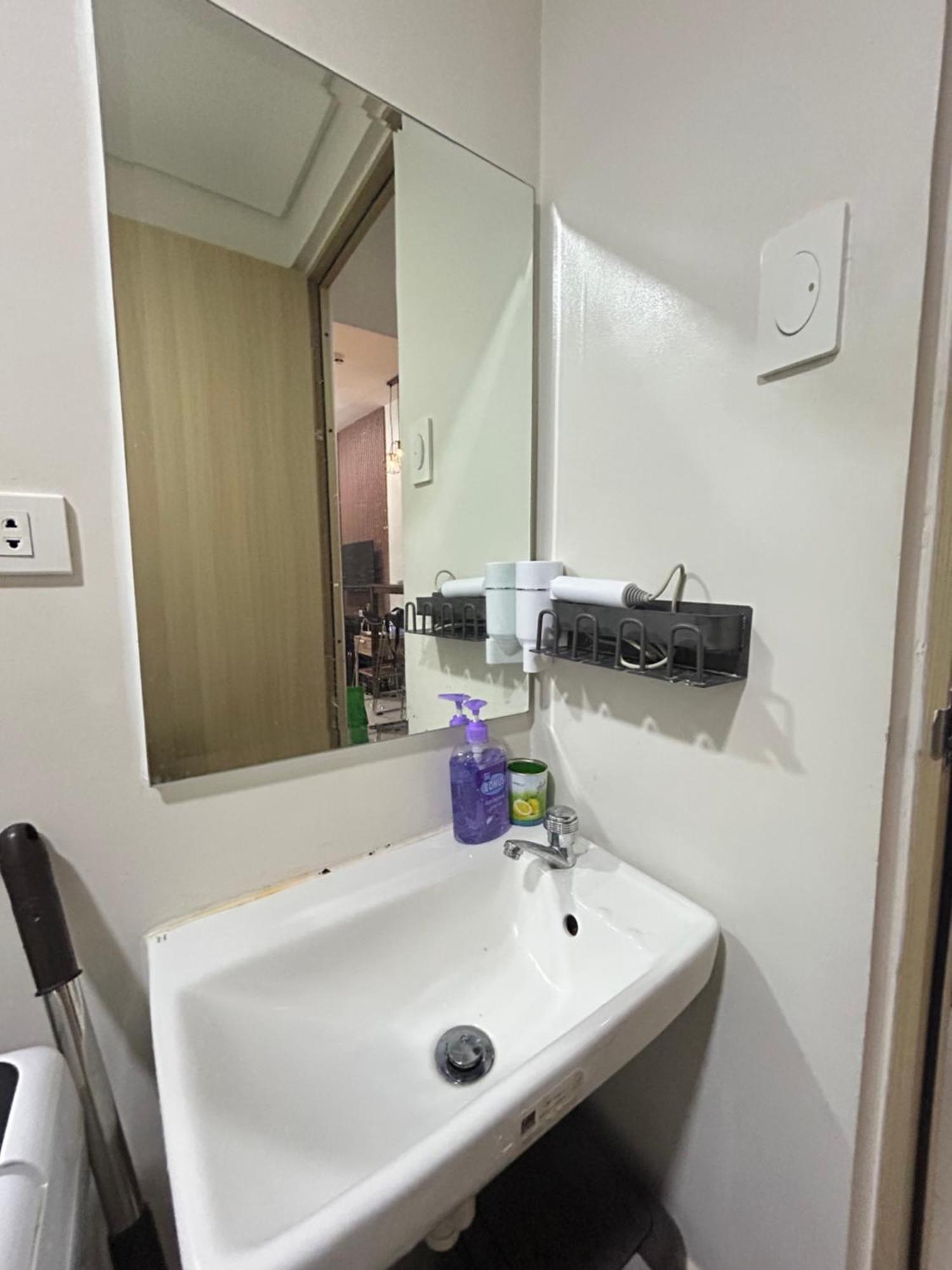 Apartment Spacious Two Bedroom In Novaliches Manila