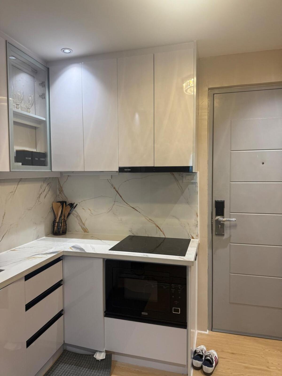 Yassis 2br Luxury Unit In Grass Apartment *