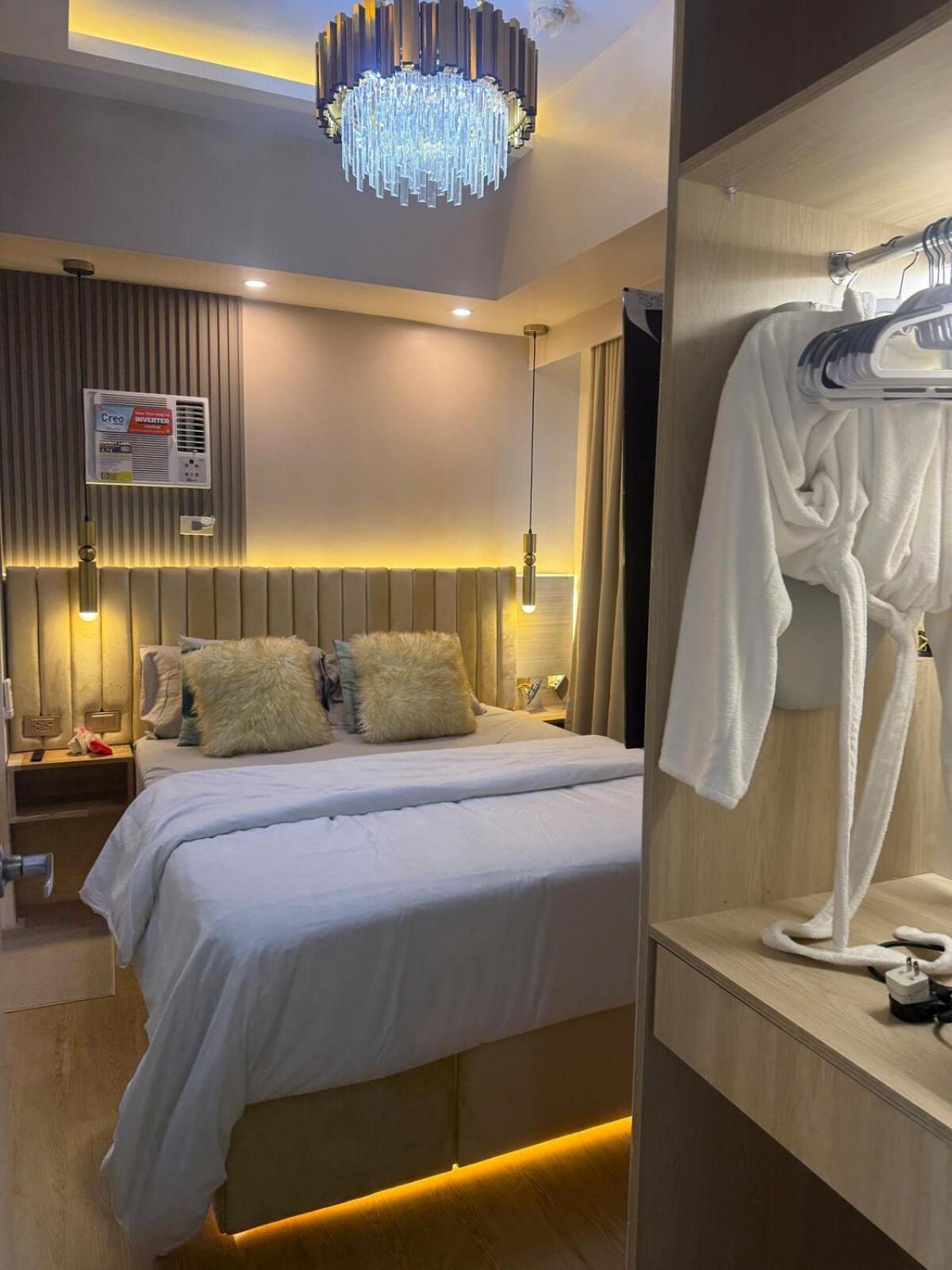 Apartment Yassis 2br Luxury Unit In Grass Manila