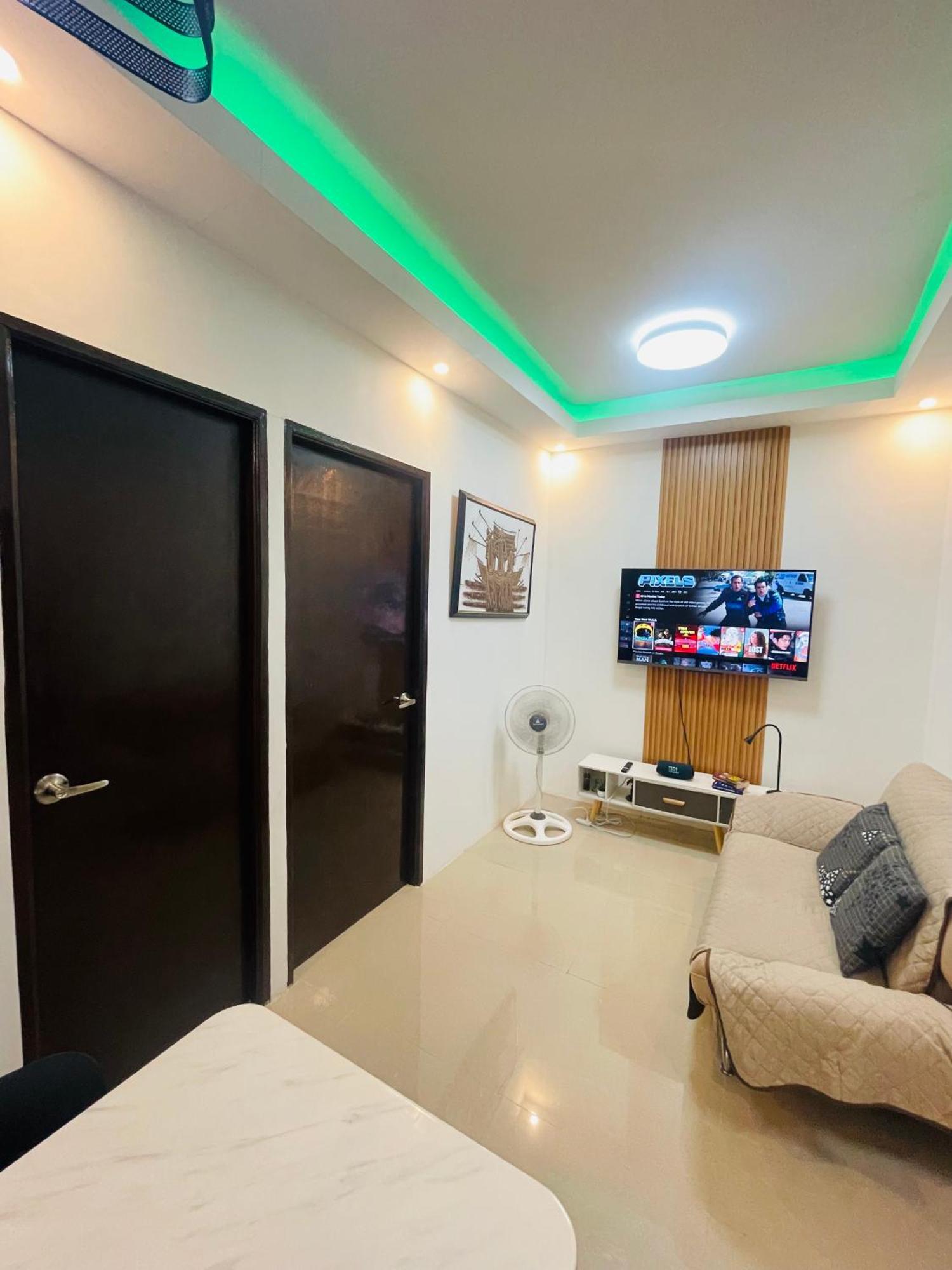 Comfortable 2 Bedroom Unit Near Airport