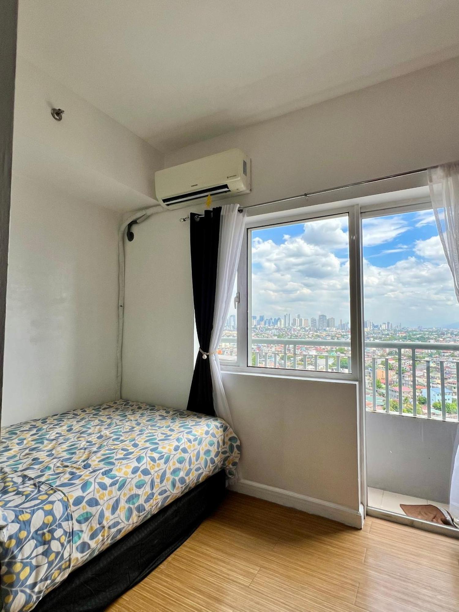 Taguig Grace Residences With Small Balcony * Manila