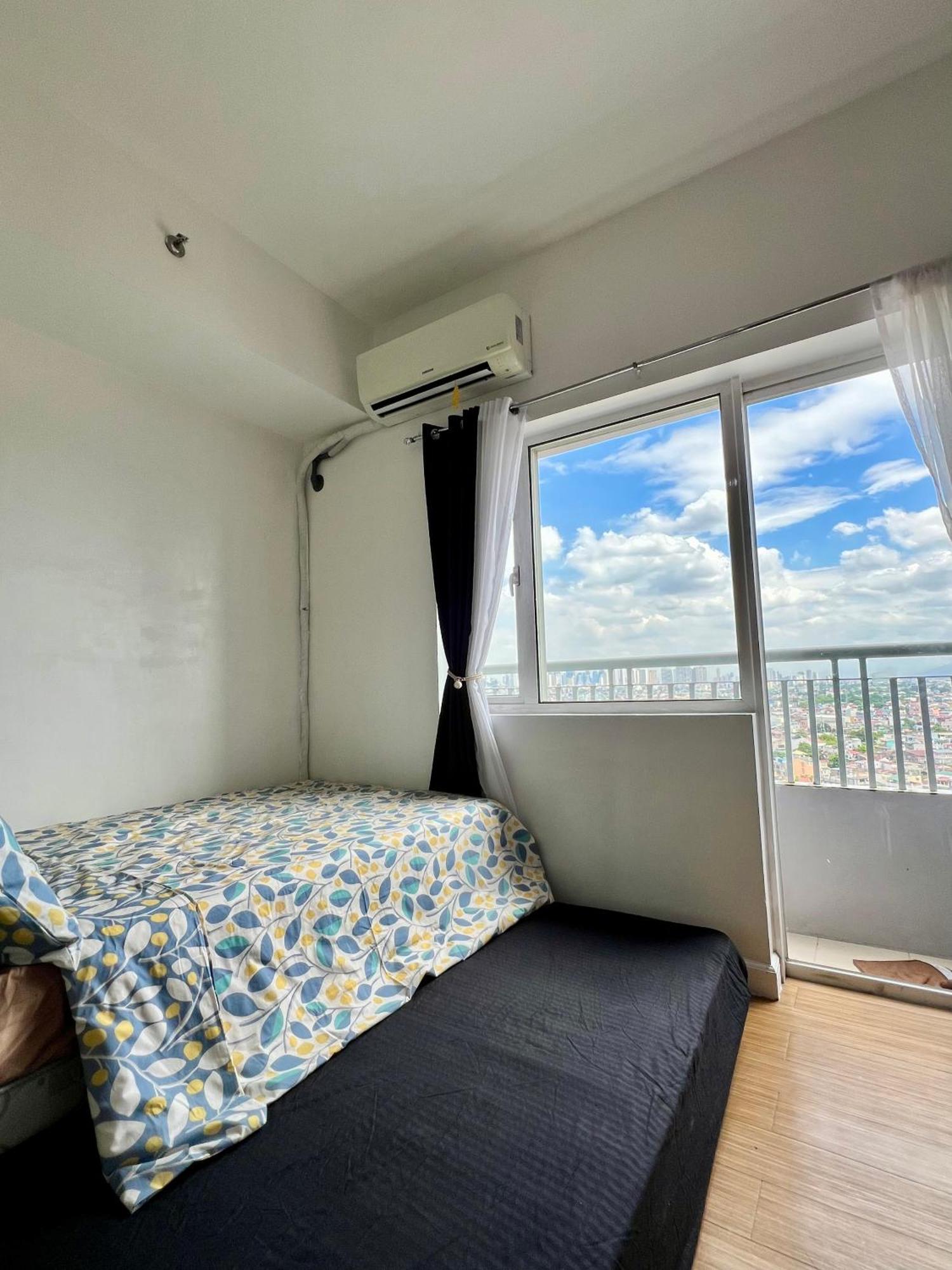 Apartment Taguig Grace Residences With Small Balcony Manila