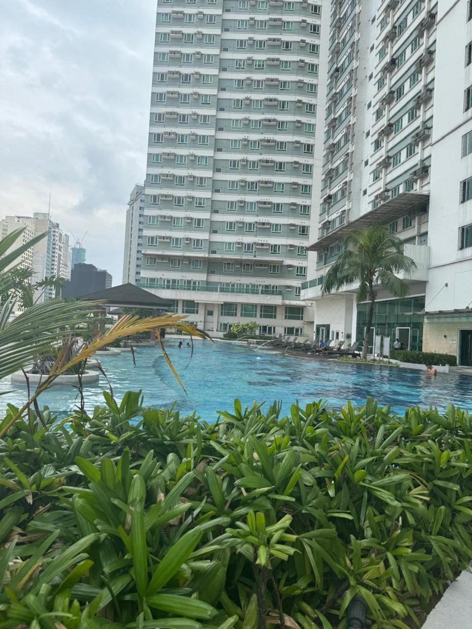 Free Pool I Ideal For Long Term Apartment Manila