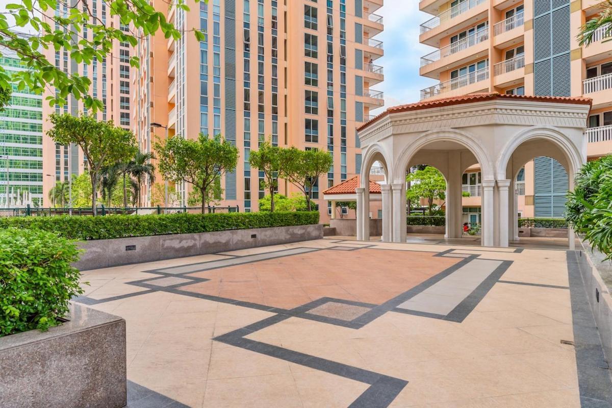Apartment Luxe With 180 Stunning Views