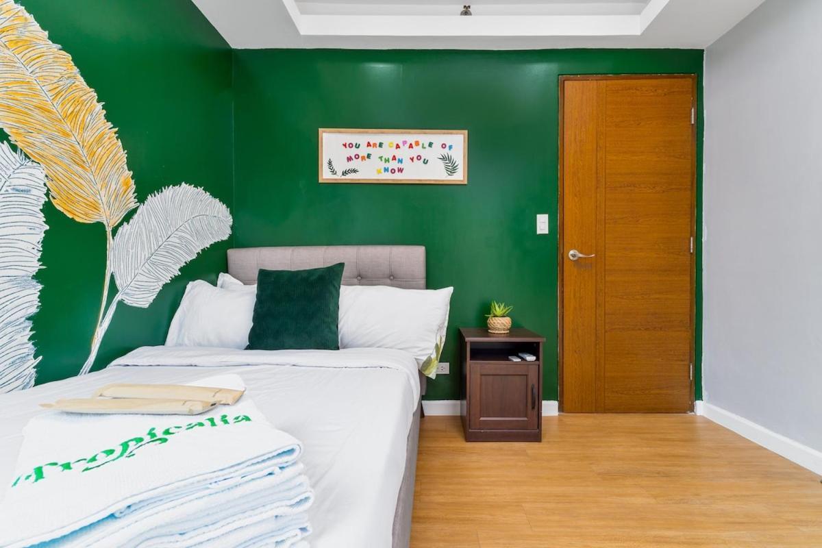 Luxe With 180 Stunning Views Apartment Manila