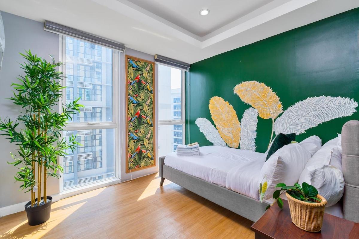 Luxe With 180 Stunning Views * Manila