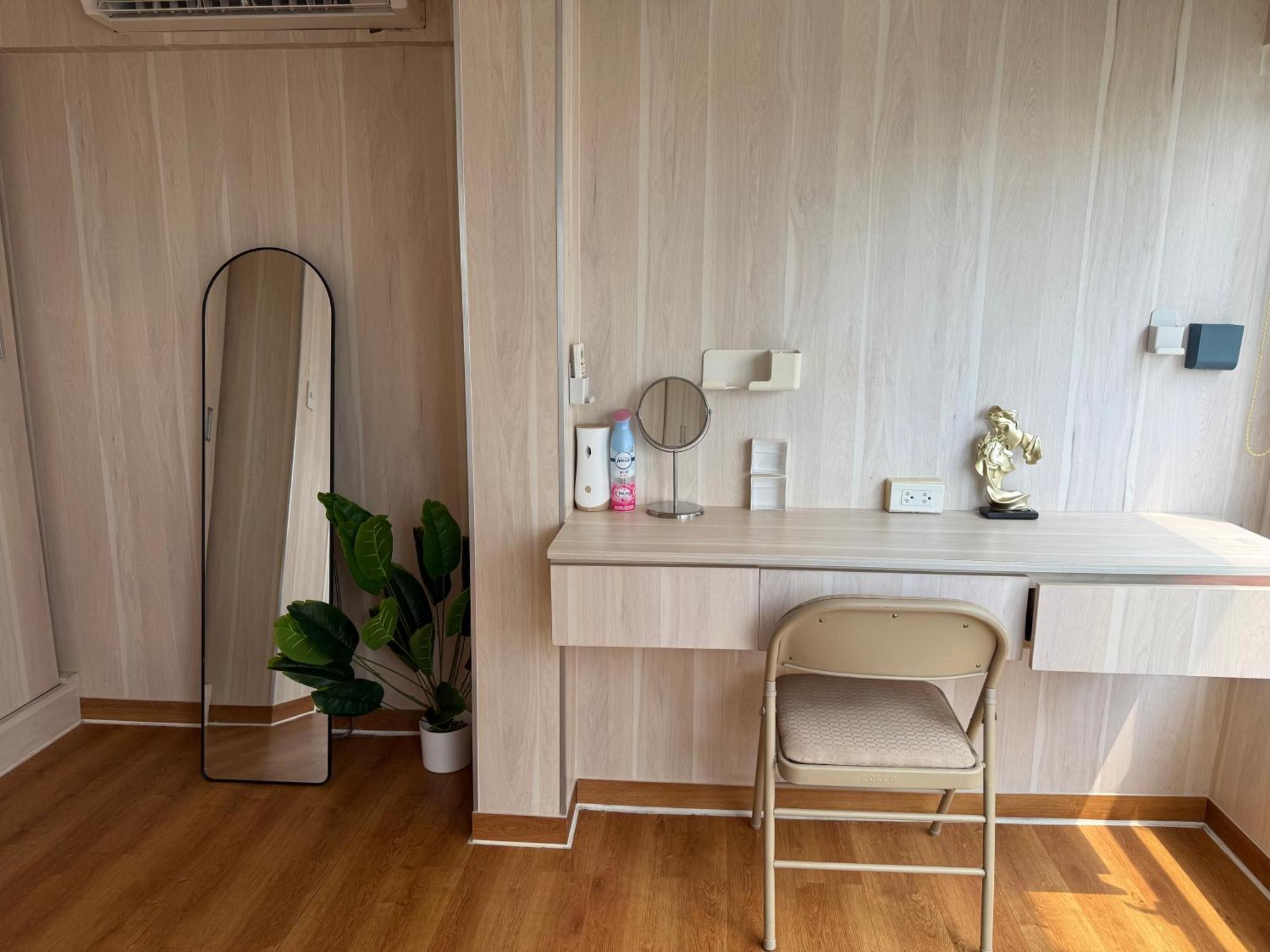 2br Unit In Bgc The Manila