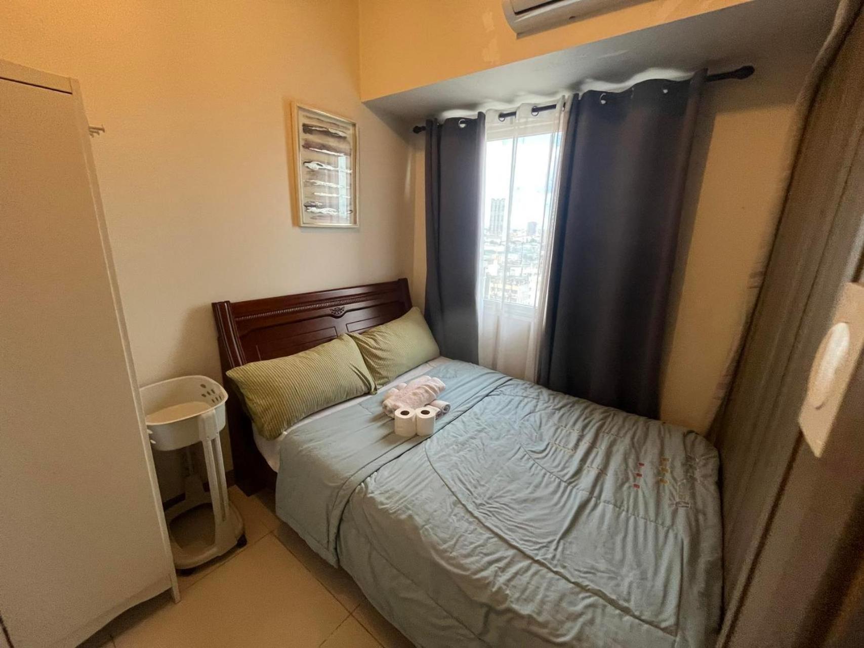 Coast Seaview Balcony&wifi Near Moa Naia 1524 * Manila
