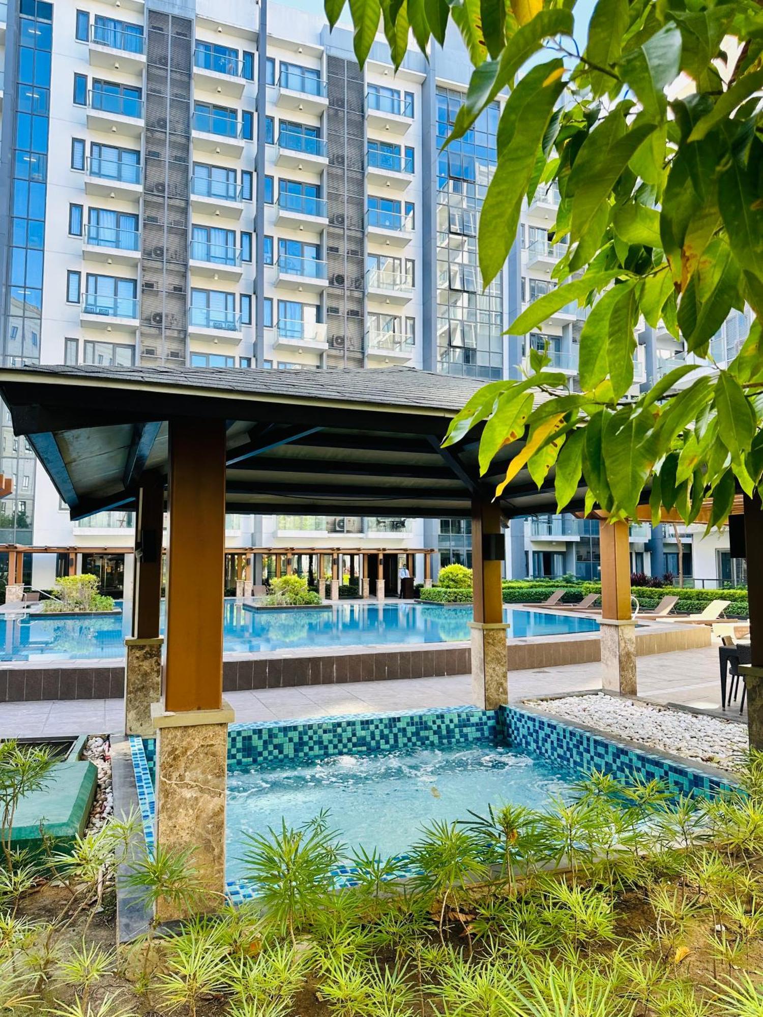 81 Newport Blvd Cluster 5 Unit 3f By Rechelle Nunag *