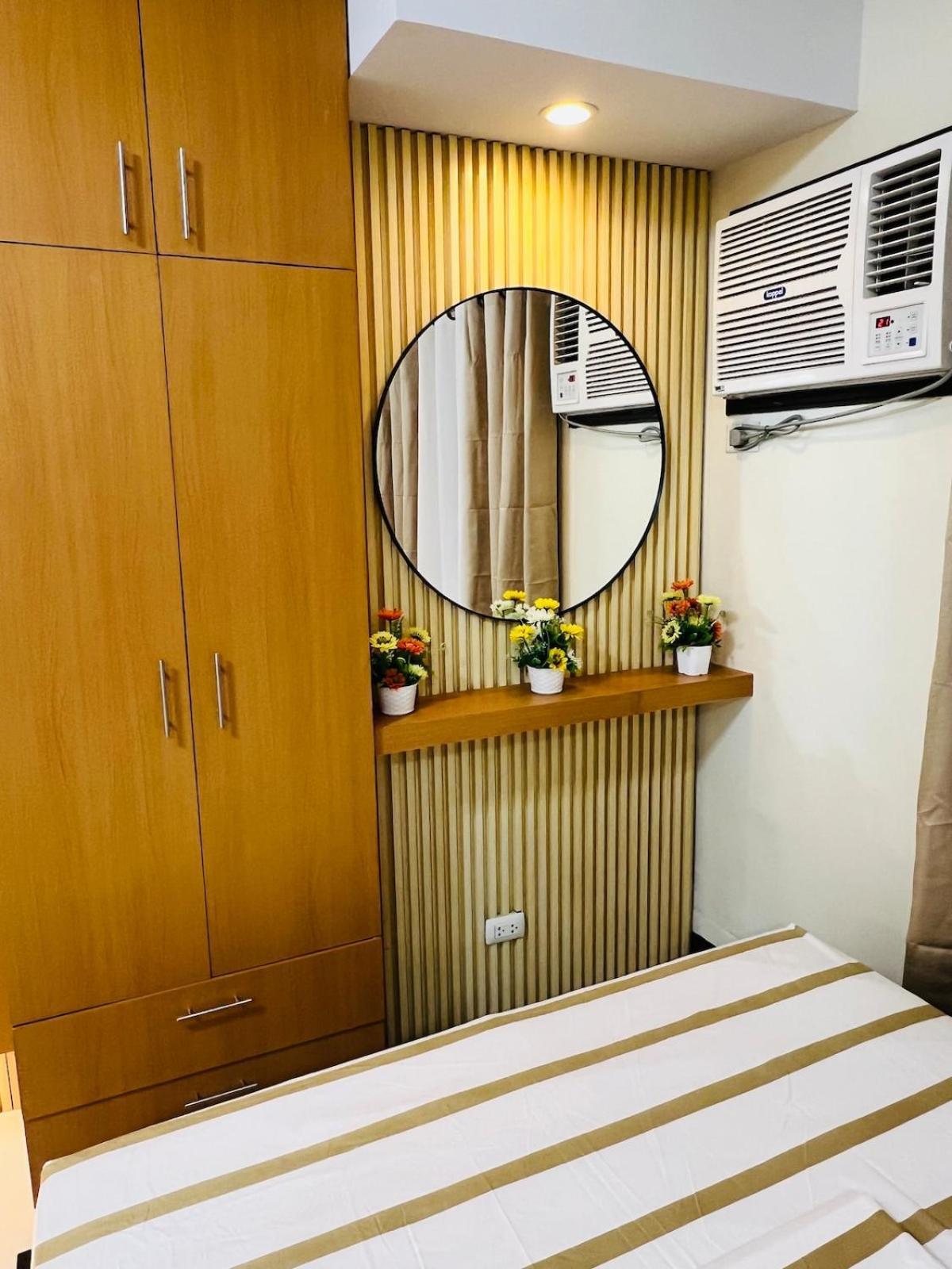 Unit 23l T-b The Pearl Place Ortigas Apartment Manila