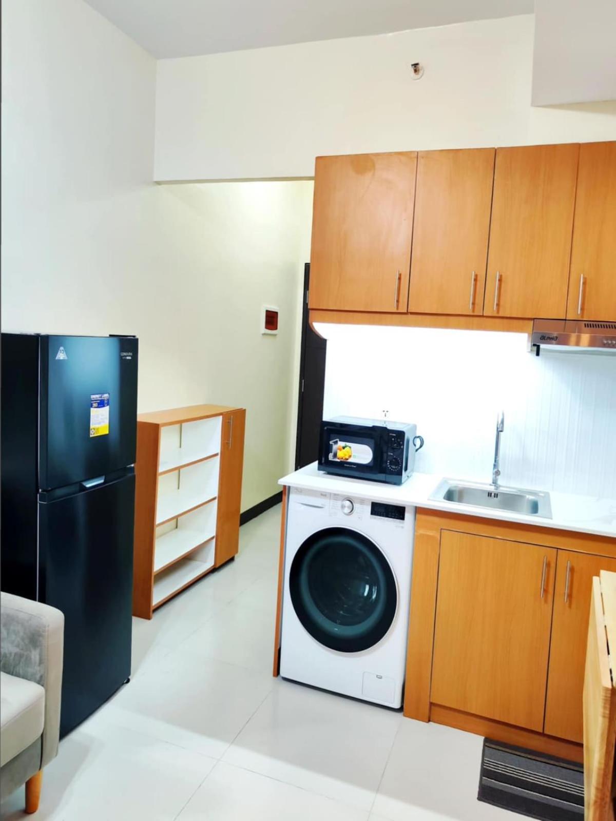 Unit 23l T-b The Pearl Place Ortigas Apartment