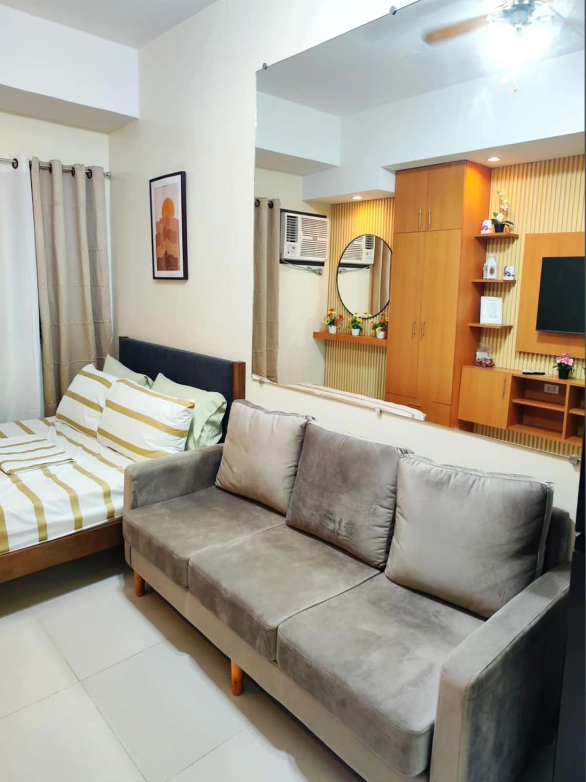 Unit 23l T-b The Pearl Place Ortigas Apartment *