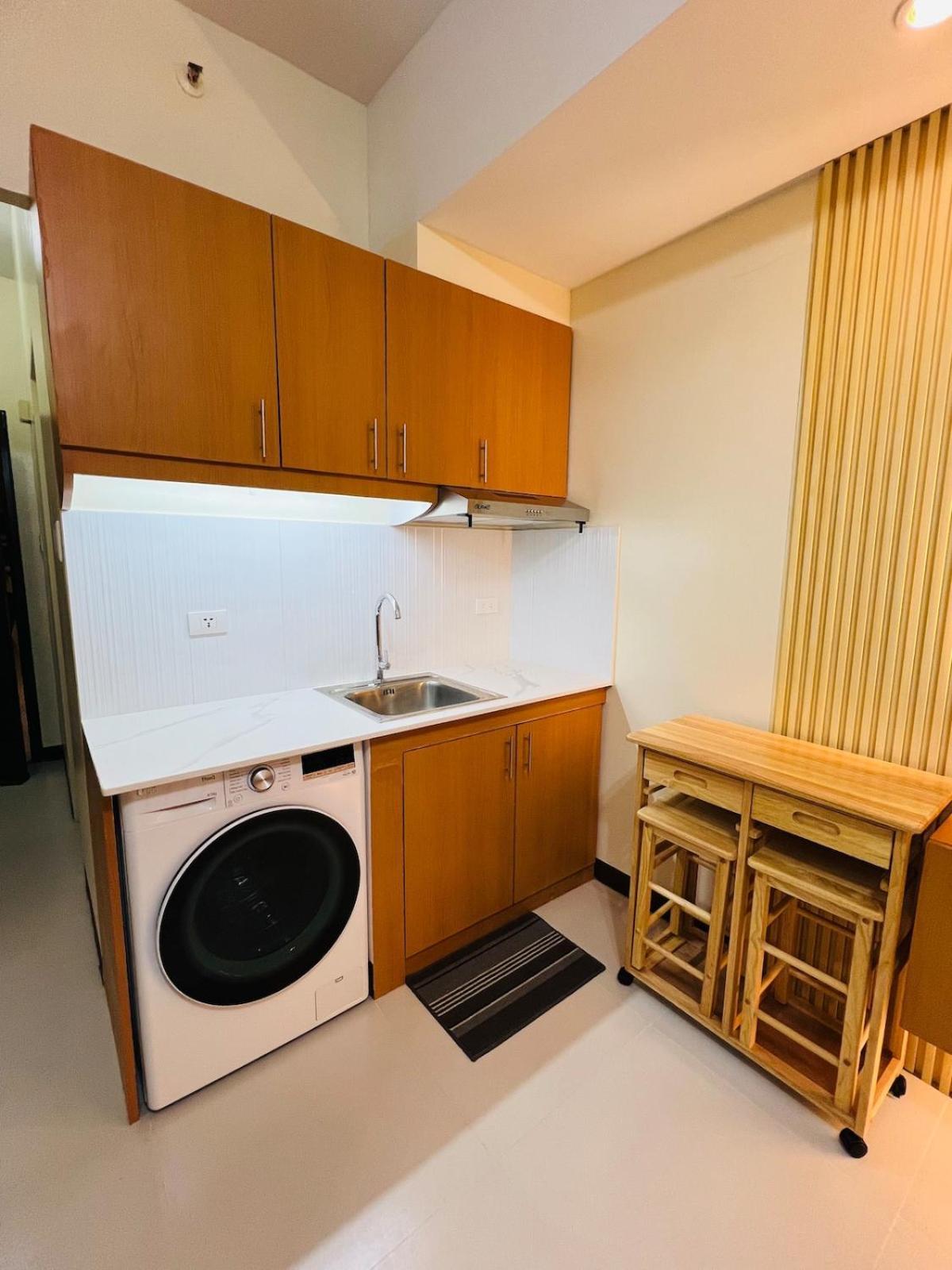 Apartment Unit 23l T-b The Pearl Place Ortigas